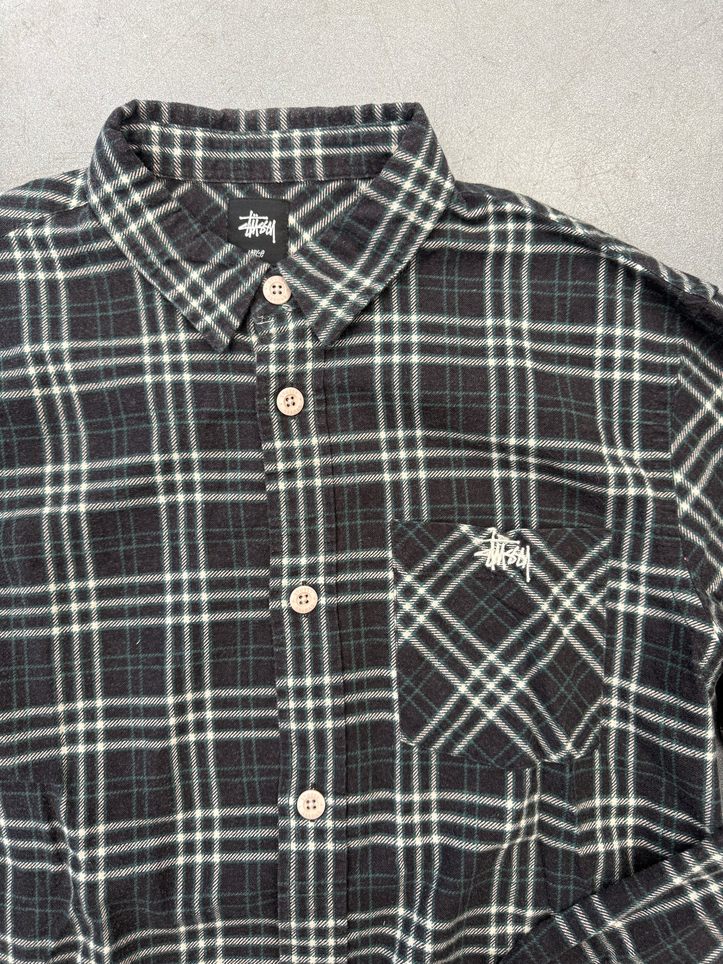 STUSSY FLANNEL BUTTON-UP SHIRT