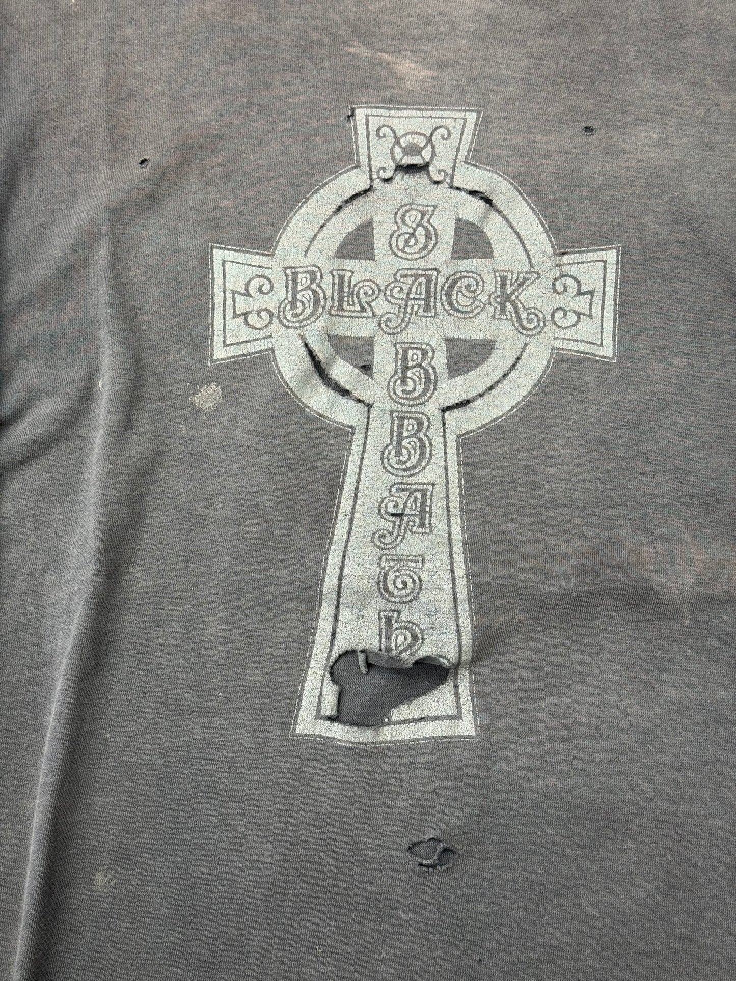 90'S BLACK SABBATH CROSS FLAME LONGSLEEVE DISTRESSED TEE (AAA TAG)