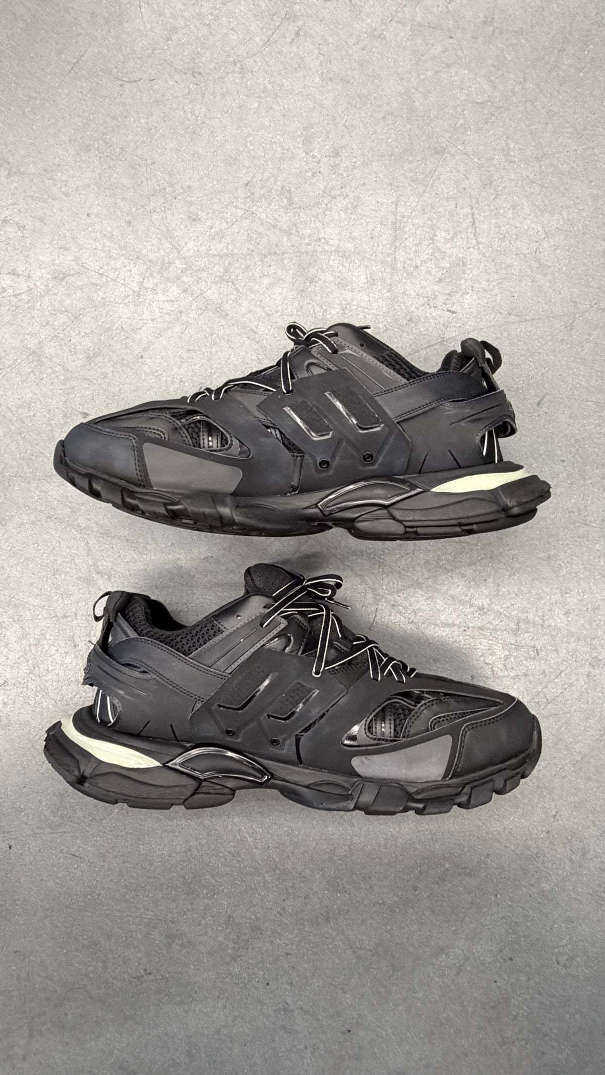 BALENCIAGA TRACK SNEAKER - TRIPLE BLACK