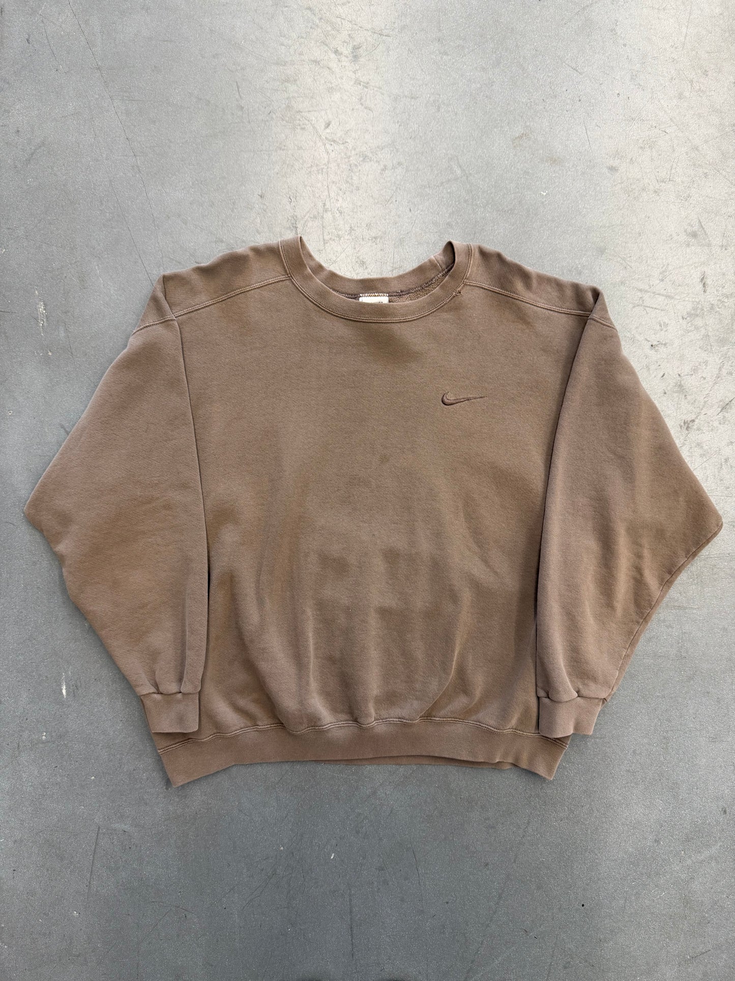 90S NIKE MOCHA TWO-TONE CHEST SWOOSH EMBROIDERED CREWNECK SWEATER