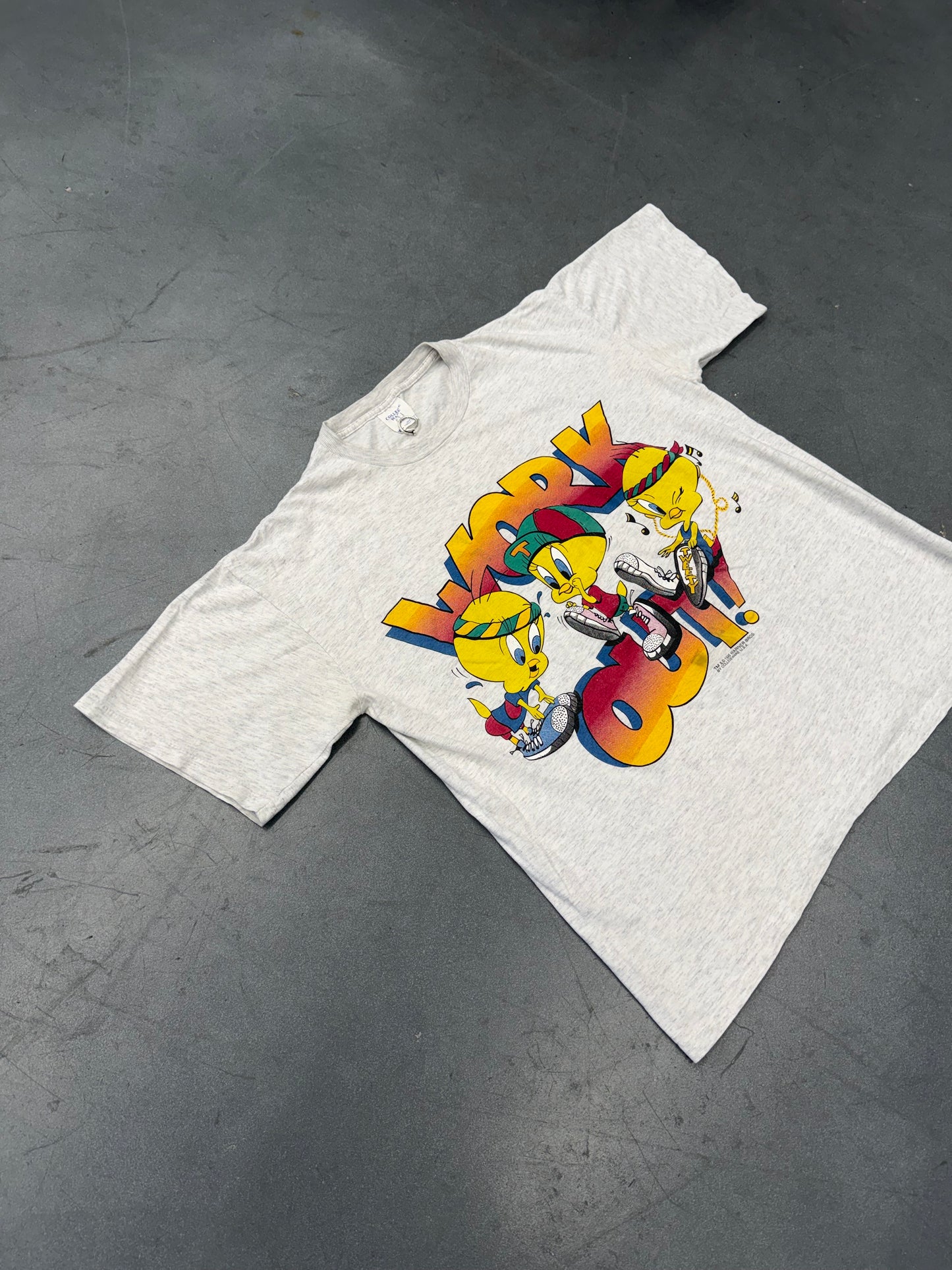 1995 WORK OUT TWEETY BIRD LOONEY TUNES TEE (COLLEGE WARE USA TAG)