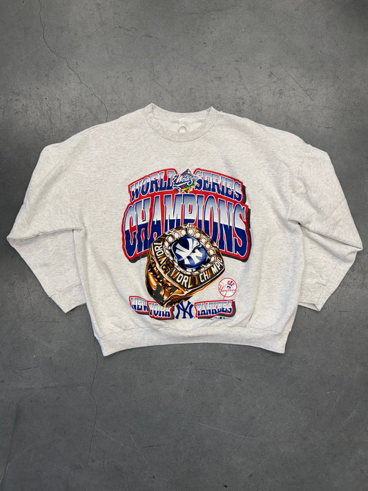 1998 WORLD SERIES CHAMPIONS NEW YORK YANKEES RING CREWNECK SWEATER (FADED TAG)