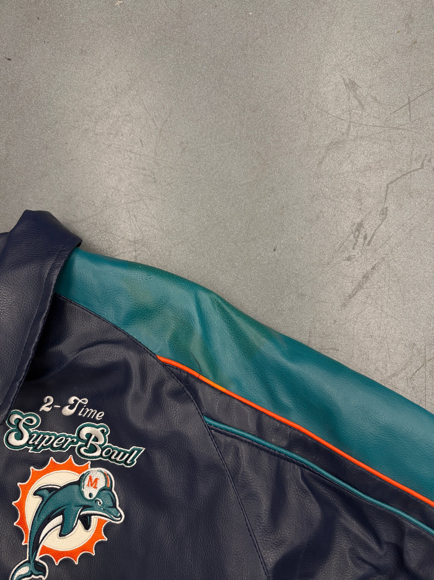 VINTAGE MIAMI DOLPHINS 2-TIME SUPER BOWL NFL LEATHER JACKET