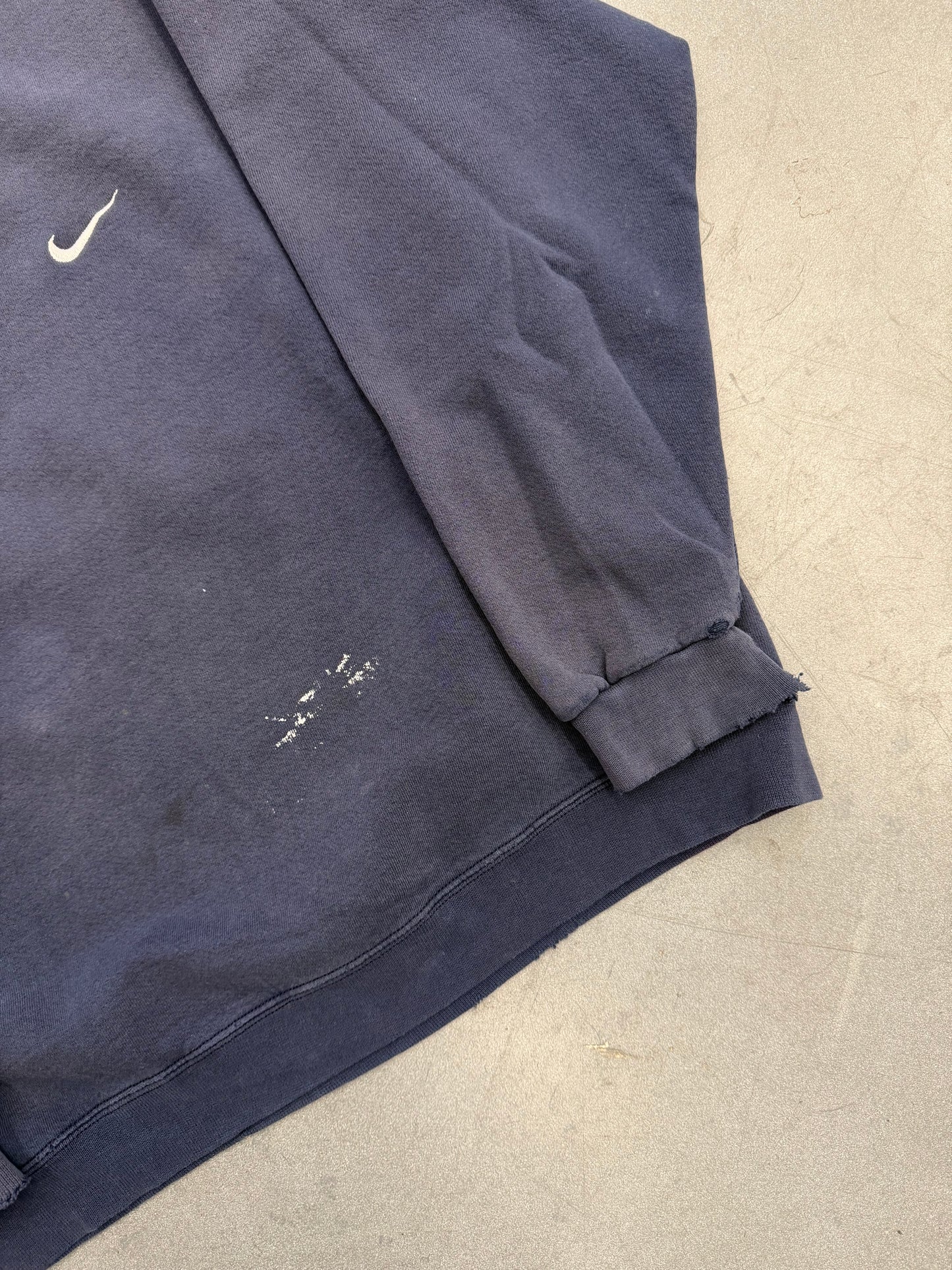 90S NIKE SIDE SWOOSH PAINT SPLATTERED CREWNECK - NAVY (NIKE RED SWOOSH TAG)