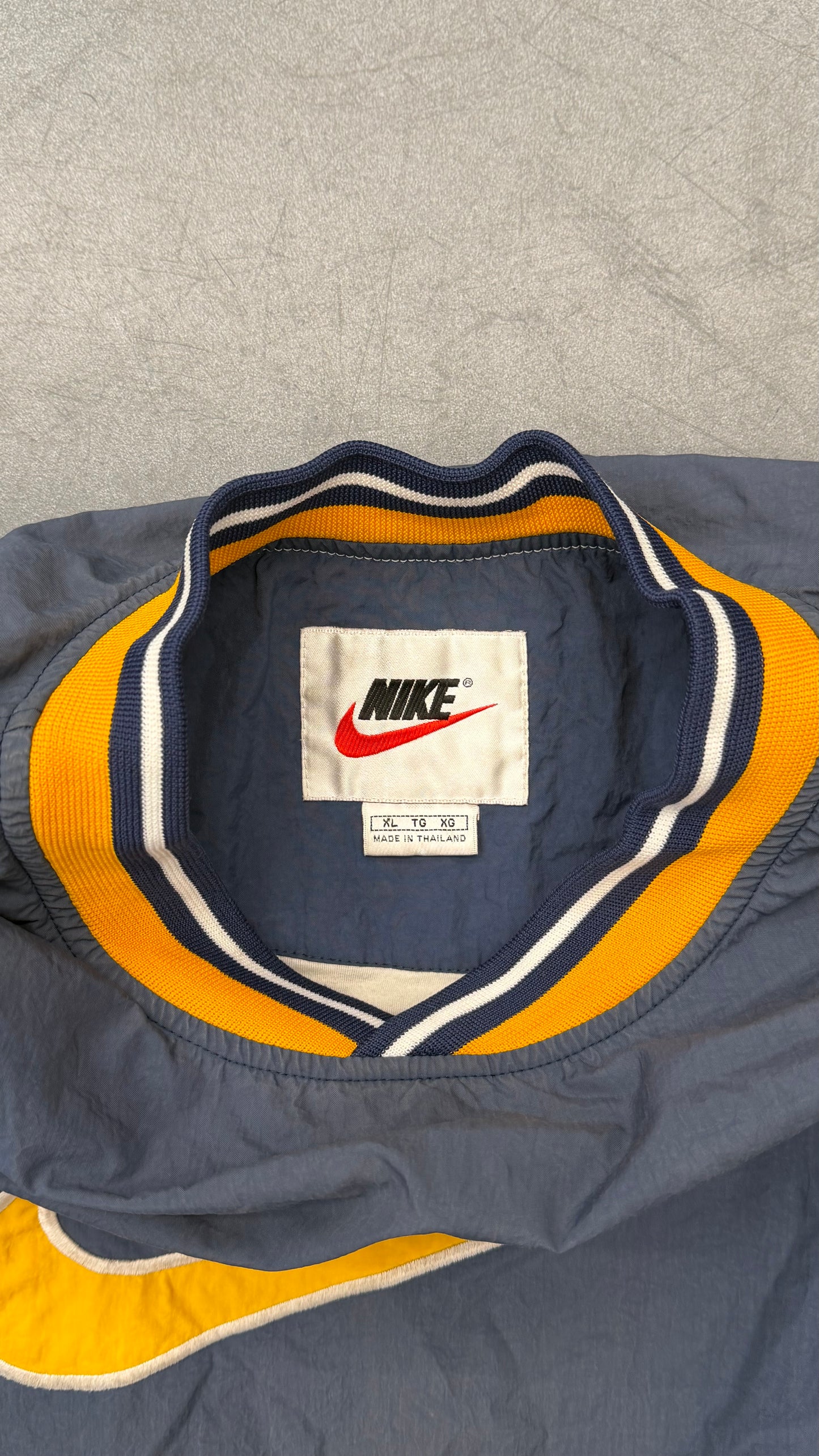 90S NIKE CENTER SWOOSH V-NECK JACKET (STARTER TAG)