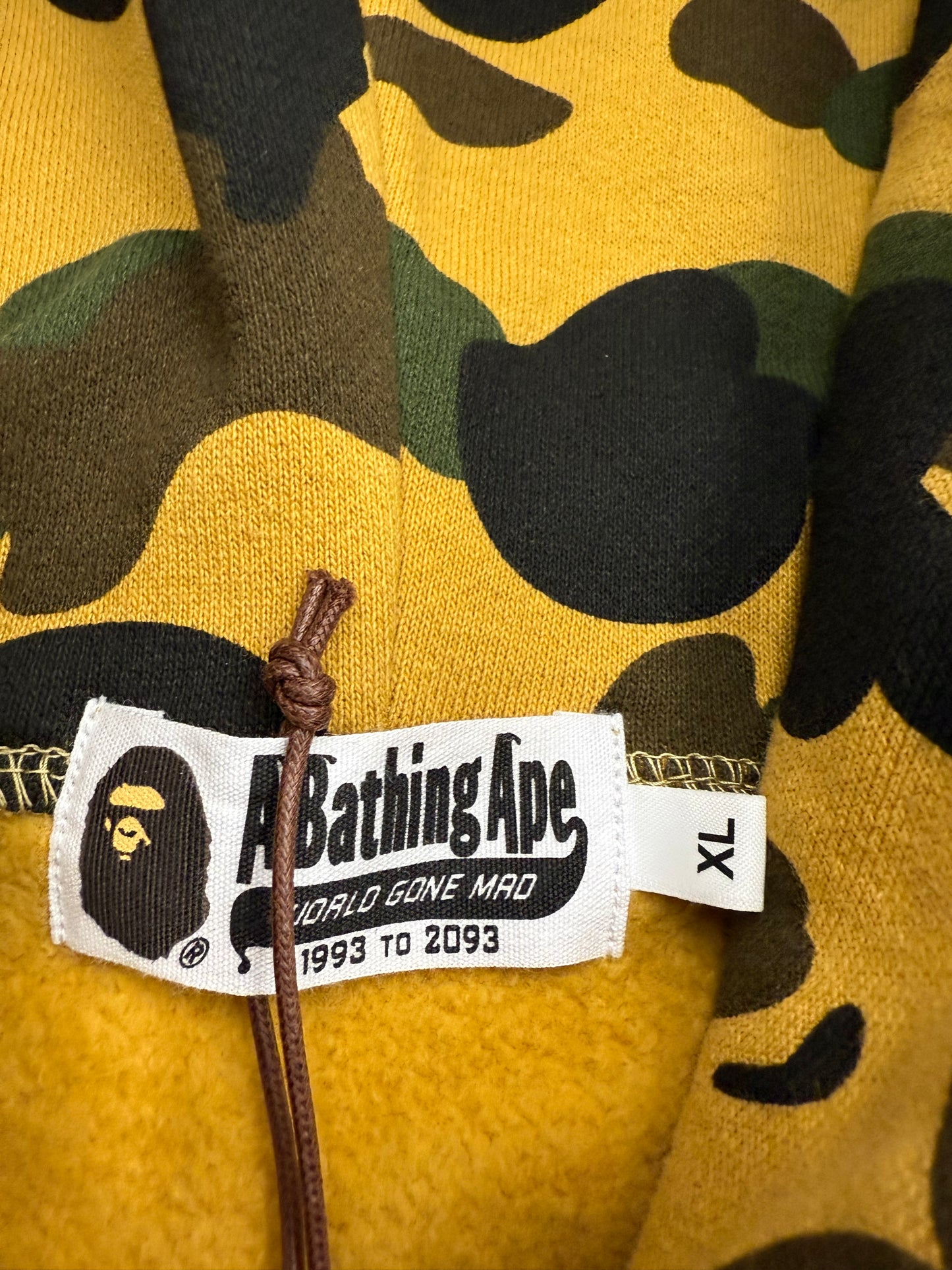 A BATHING APE BAPE 1ST CAMO SHARK FULL ZIP HOODIE - YELLOW (XL) (NWT)