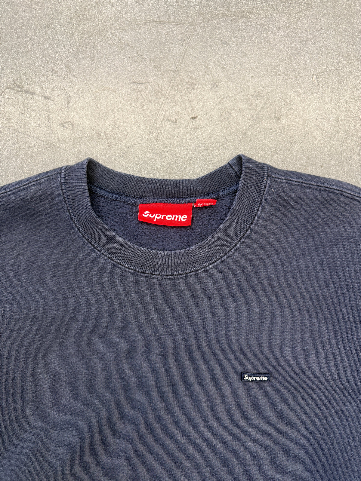 SUPREME SMALL CHEST BOX LOGO CREWNECK SWEATER - NAVY