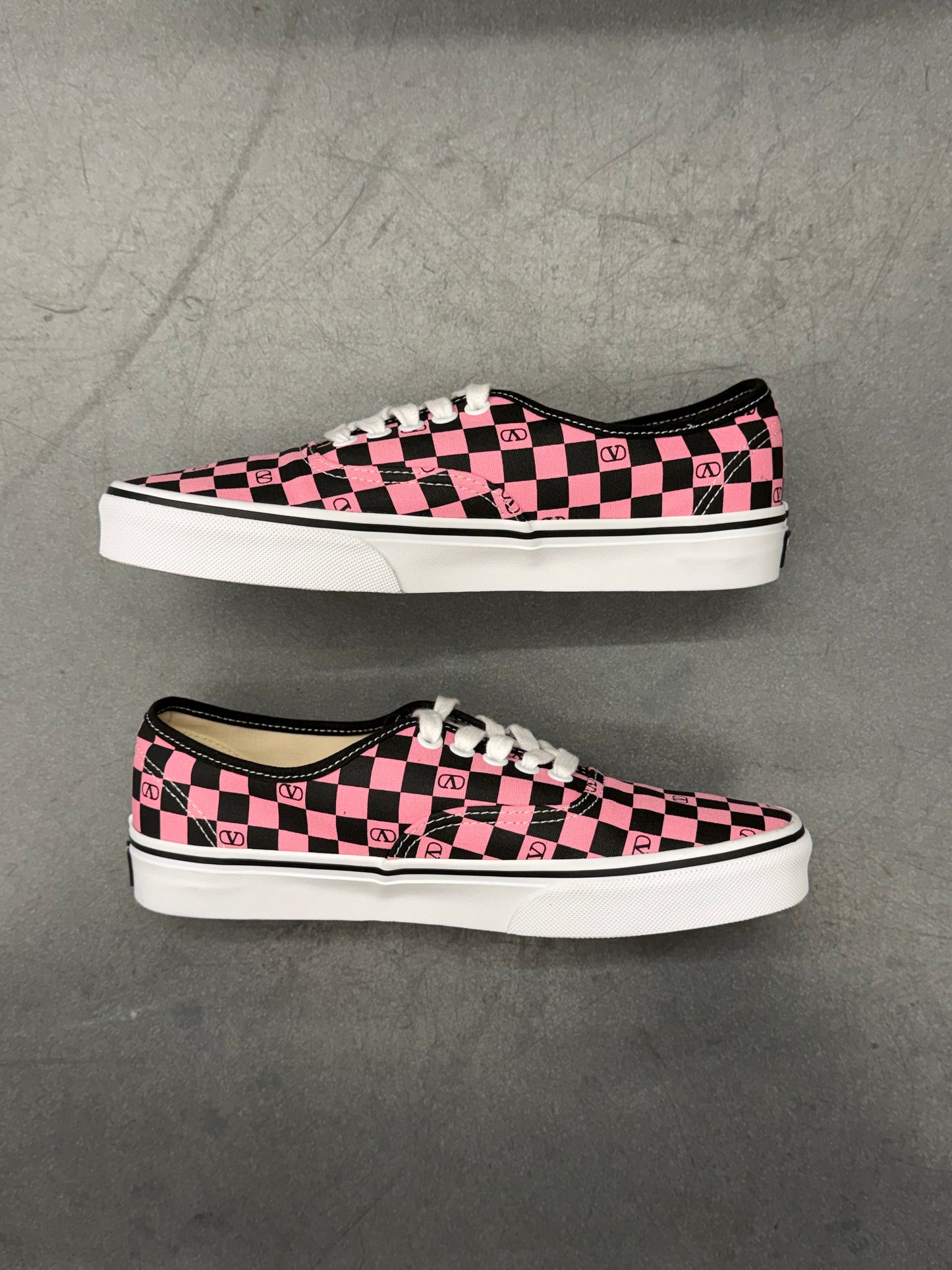 2025 VANS AUTHENTIC VALENTINO GARAVANI CHECKERBOARD PINK (W/O BOX)