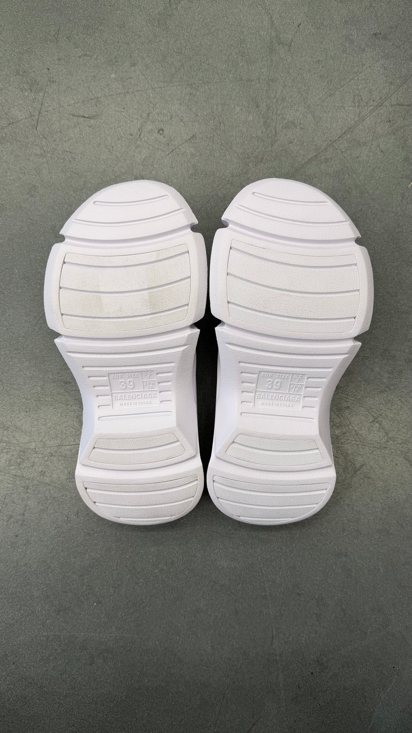 SIZE 39 BALENCIAGA MOLD SLIDE SANDALS WHITE/LIGHT PURPLE (NEW WITH BOX)