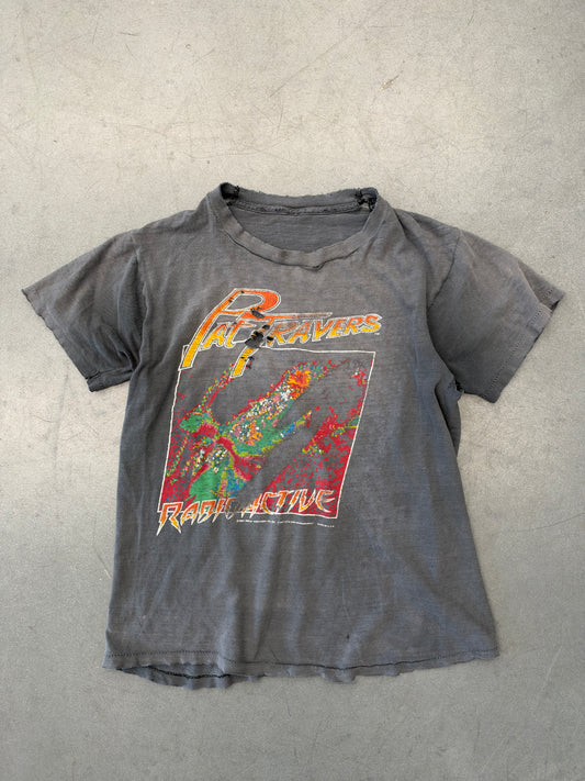1981 PAT TRAVERS RADIOACTIVE WORLD TOUR FADED & DISTRESSED TEE (PULLED TAG)