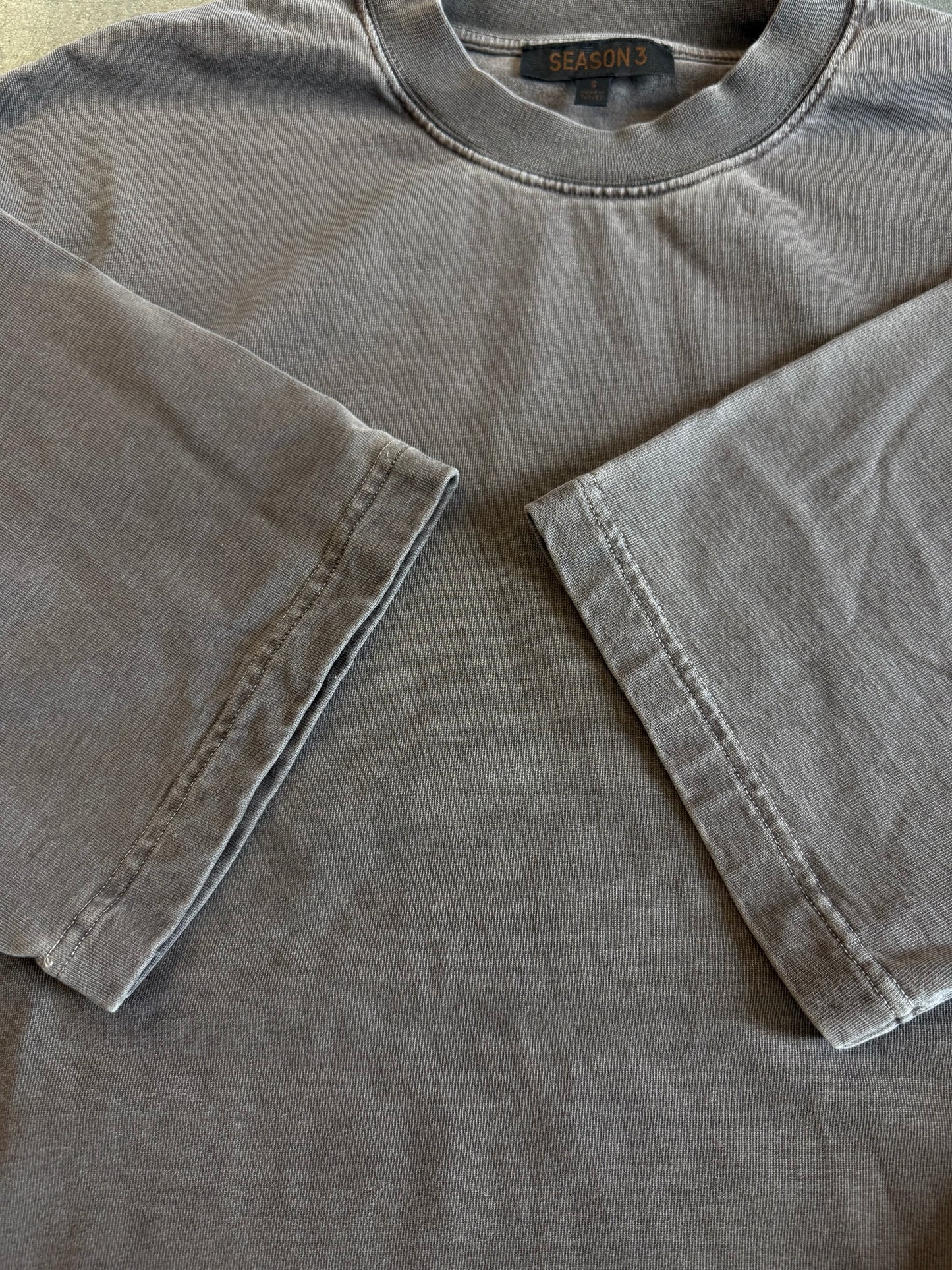 YEEZY SEASON 3 CROPPED CLASSIC TEE - CORE (S)