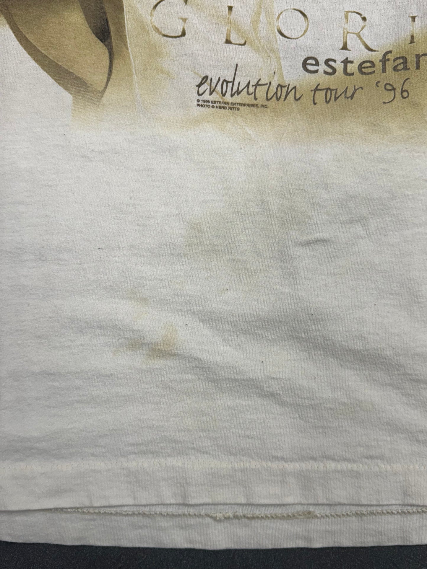 1996 GLORIA ESTEFAN "EVOLUTION TOUR '96" TEE (ALL SPORT TAG)