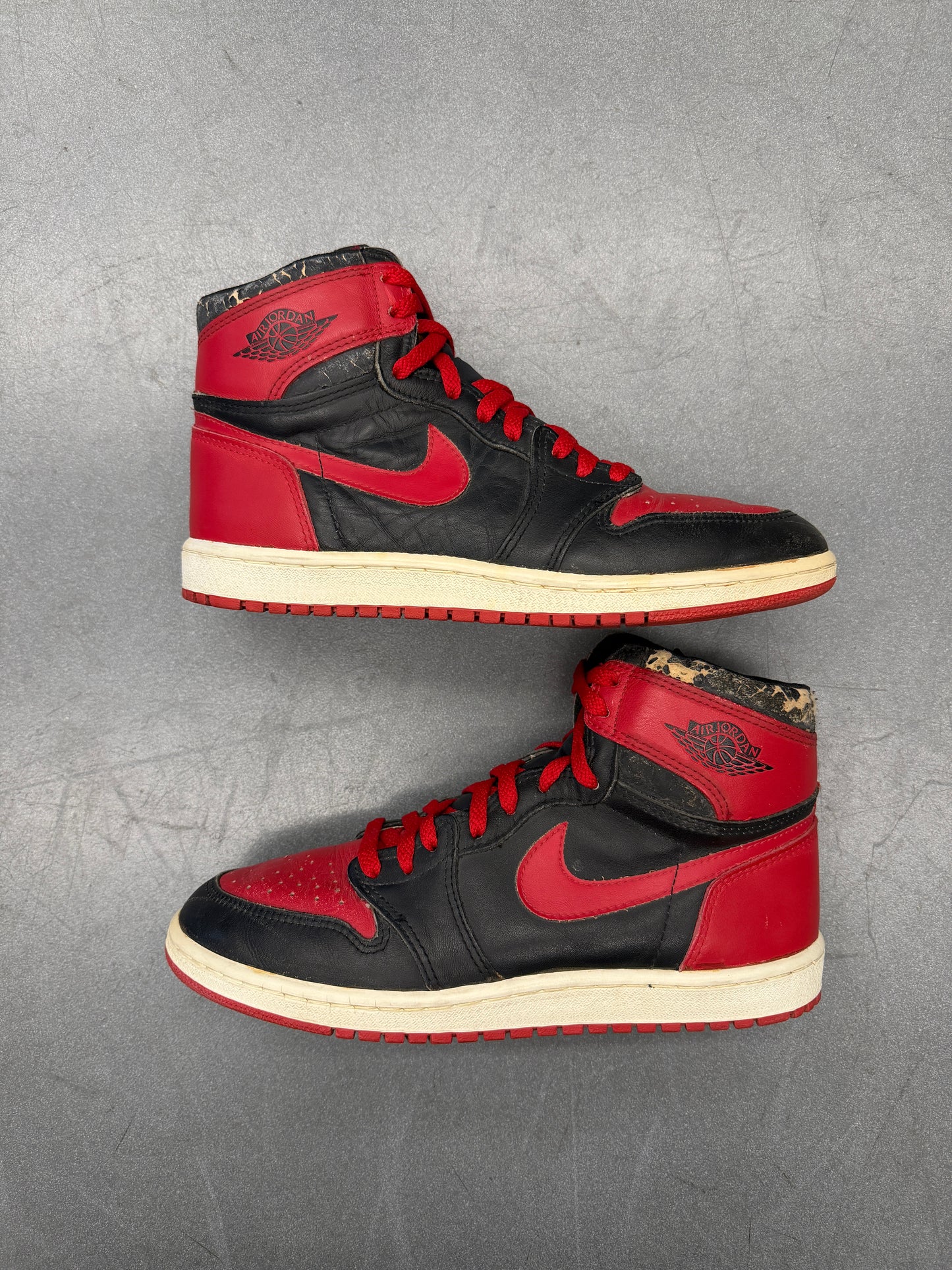 1985 AIR JORDAN 1 HIGH BRED