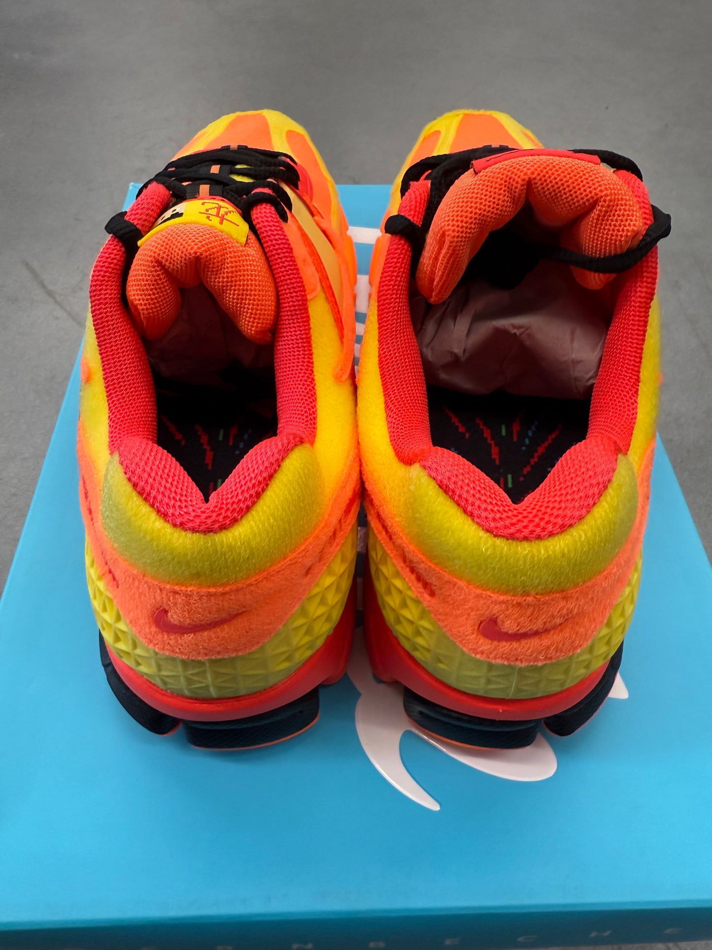 2023 SIZE 8.5 NIKE ZOOM VOMERO 5 DOERNBECHER