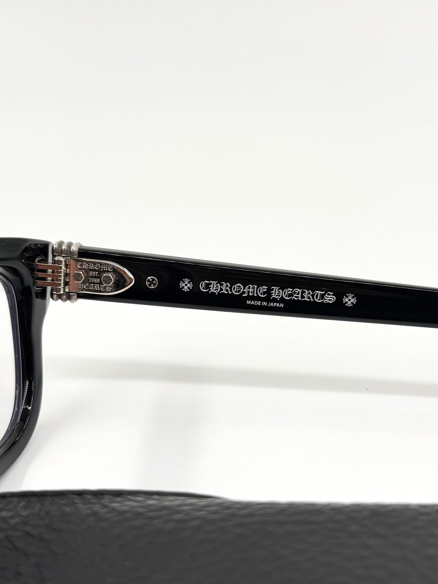 CHROME HEARTS TRITITSAGAIN GLASSES - BLACK/SILVER (WITH CASE)