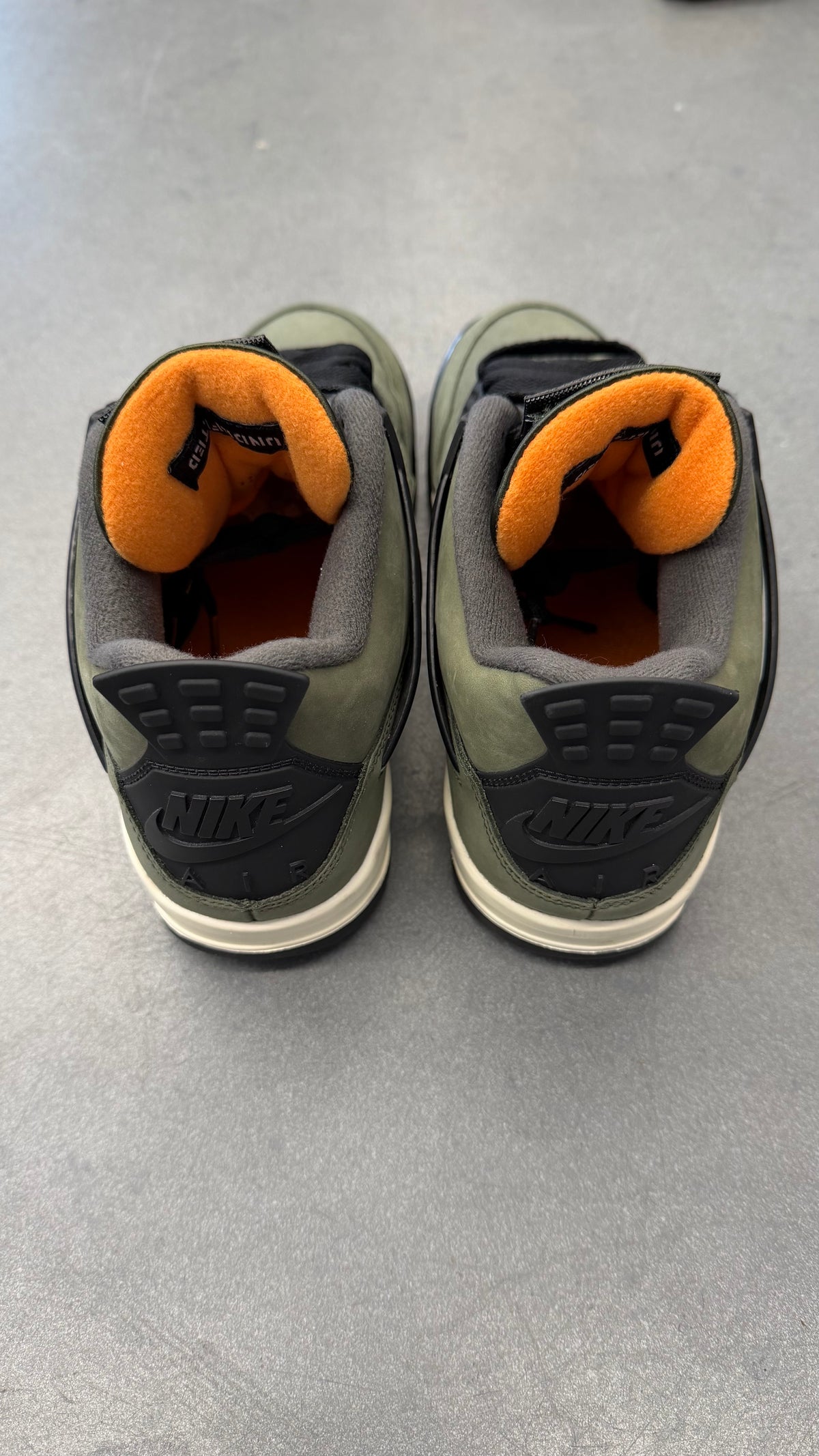 2025 AIR JORDAN 4 RETRO OG SP UNDEFEATED
