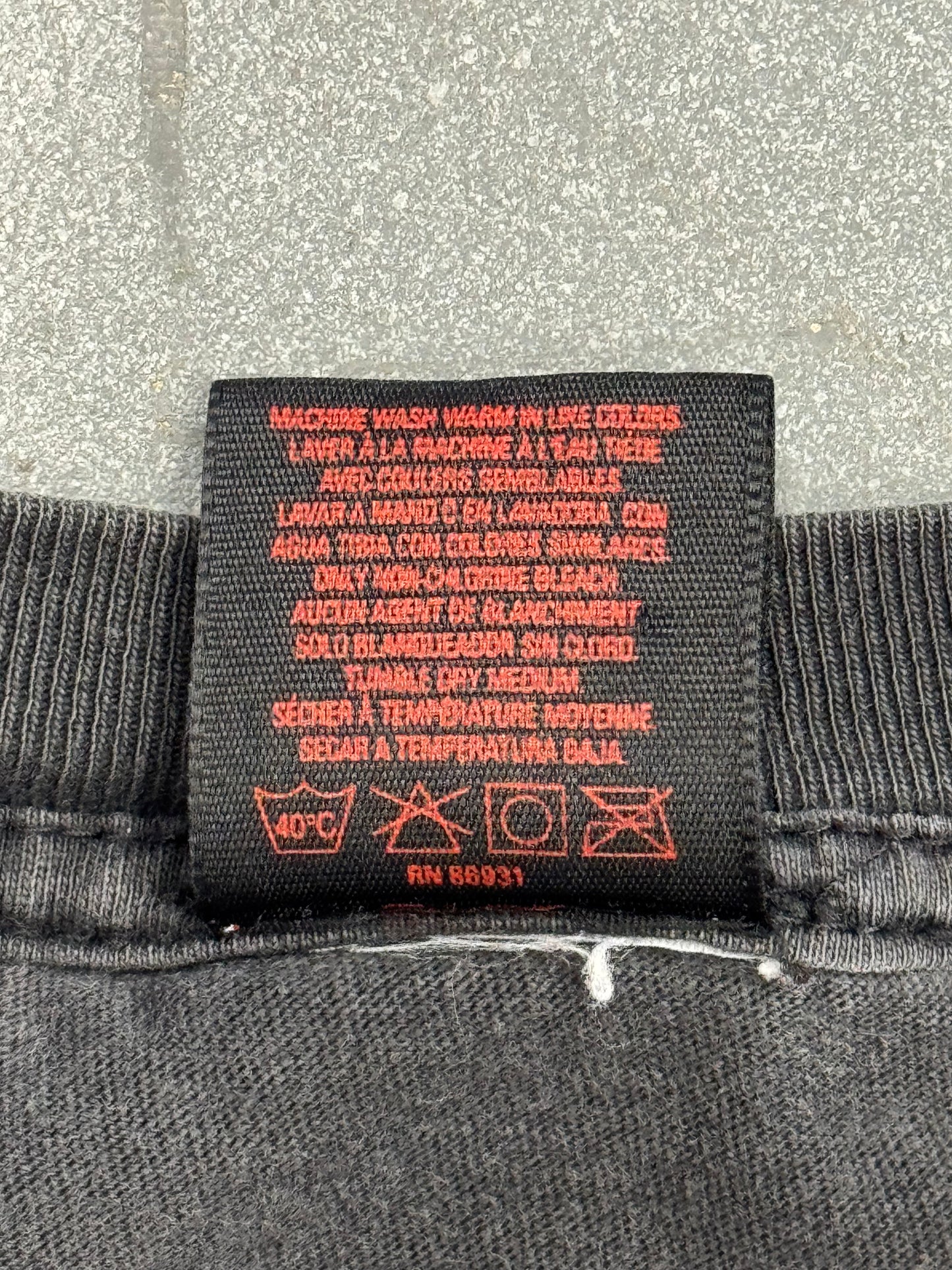 1995 FASHION VICTIM DEVIL FACE TEE (FASHION VICTIM TAG)