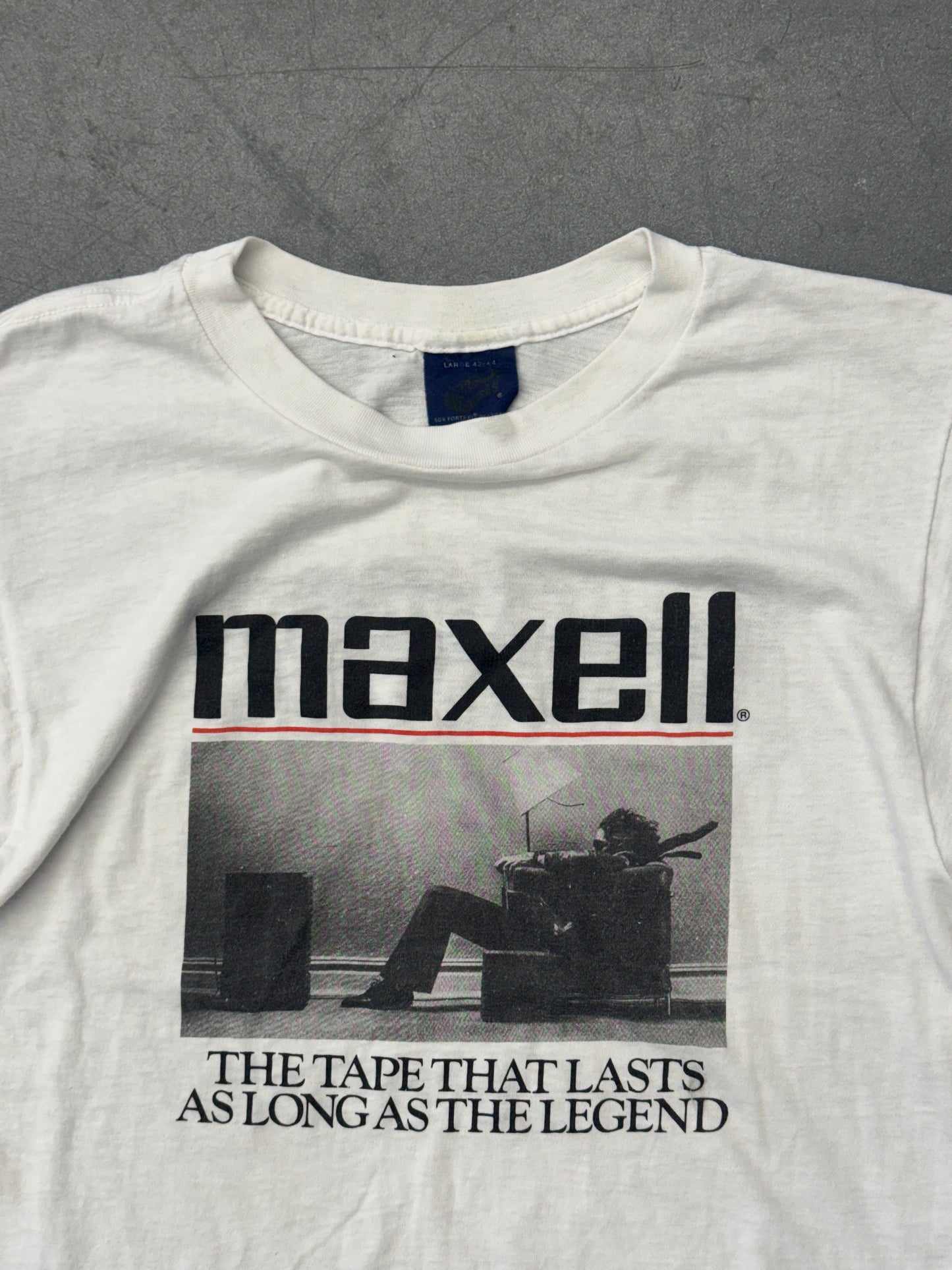 90'S MAXELL "THE TAPE THAT LASTS AS LONG AS THE LEGEND" TEE (SNEAKERS TAG)