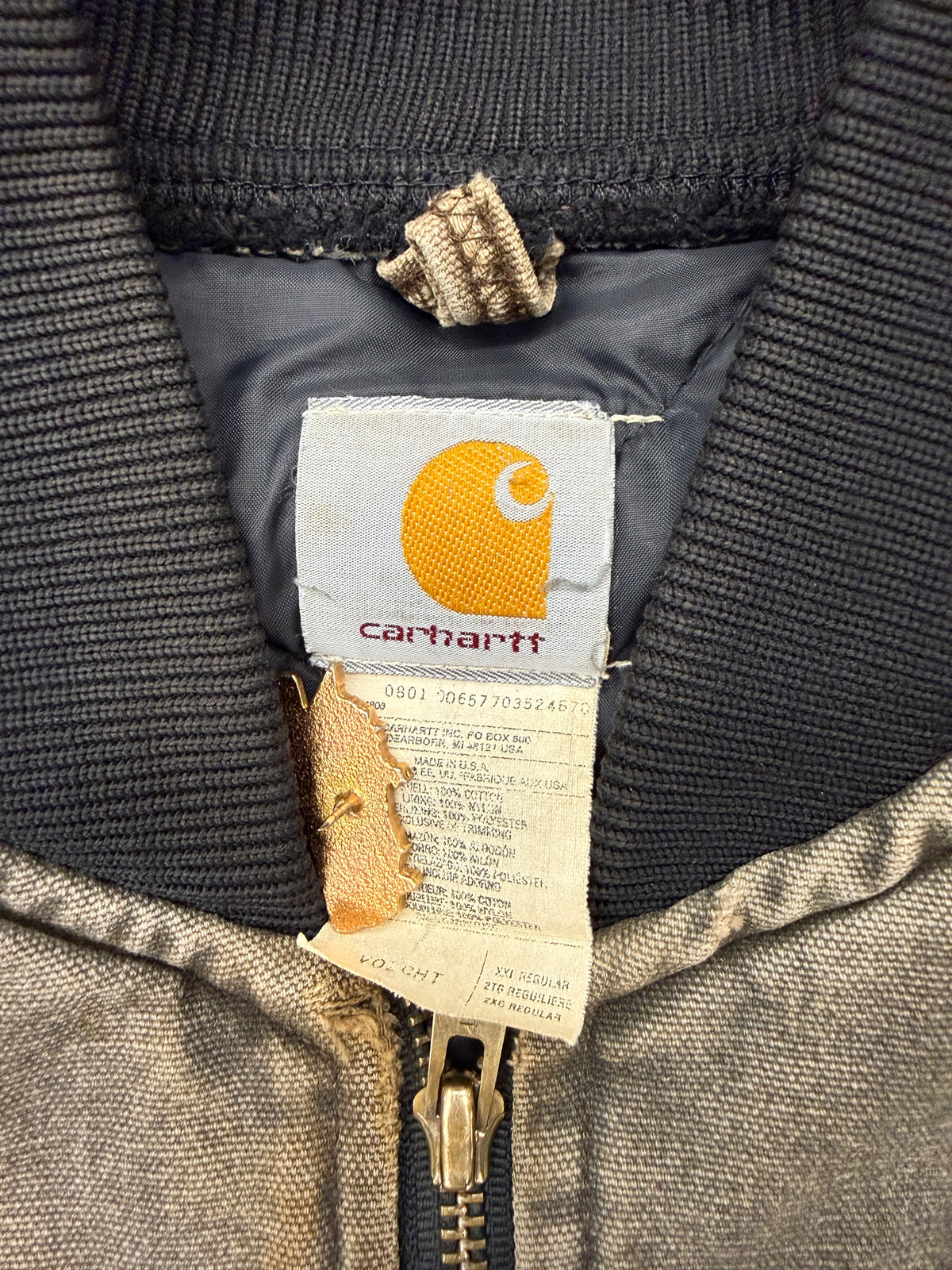 VINTAGE CARHARTT PAINTED PATCHWORK VEST (V02CHT)