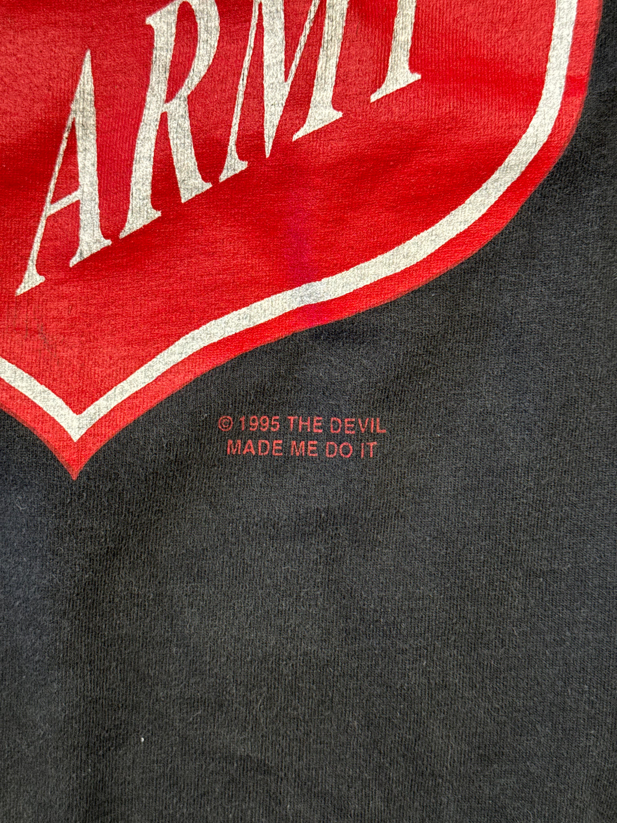 1995 THE DEVIL MADE ME DO IT THE SATANIC ARMY TEE (FOTL TAG)