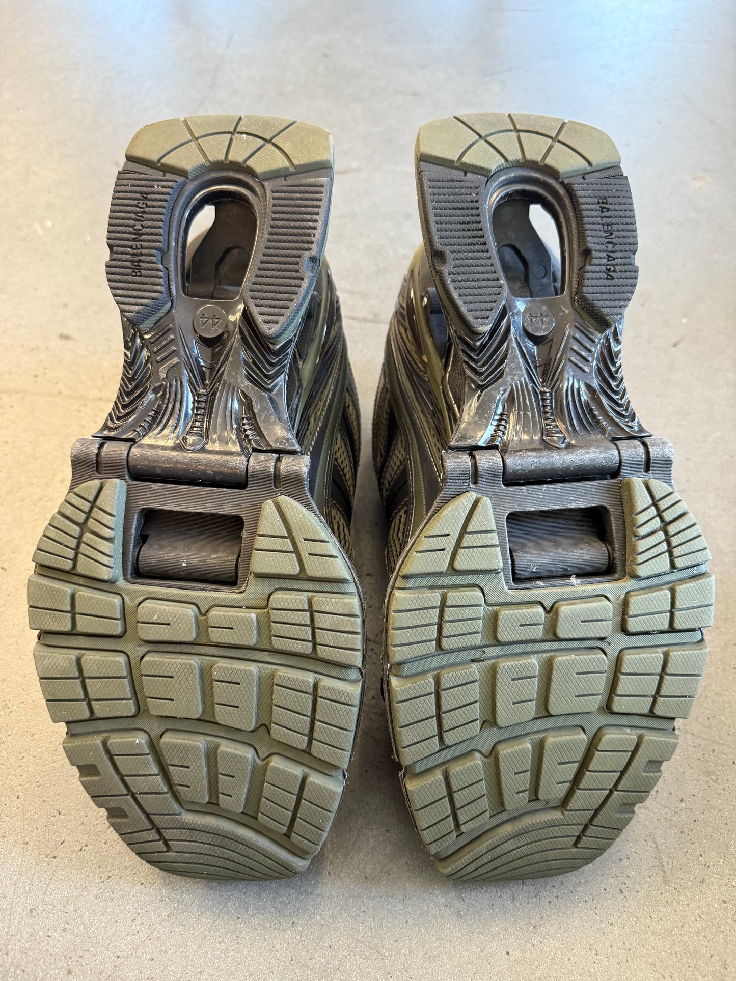 SIZE 44 BALENCIAGA X-PANDER TRACK RUNNER SHOE (PRE-OWNED NO BOX)