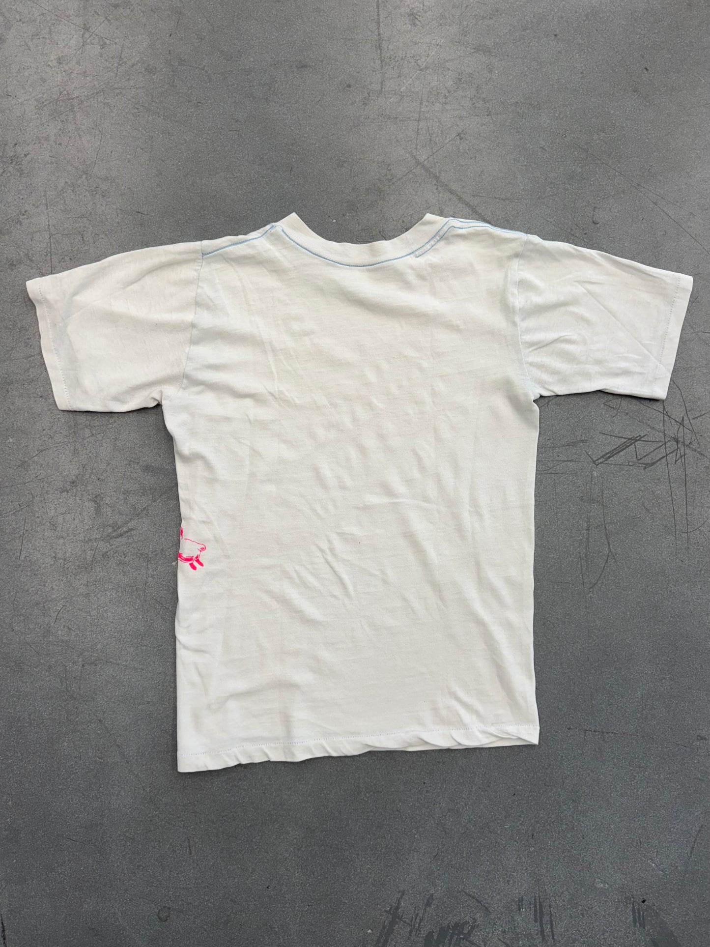 80S THE LORD IS MY SHEPARD... PSALM 23:1 TEE (PULLED TAG)