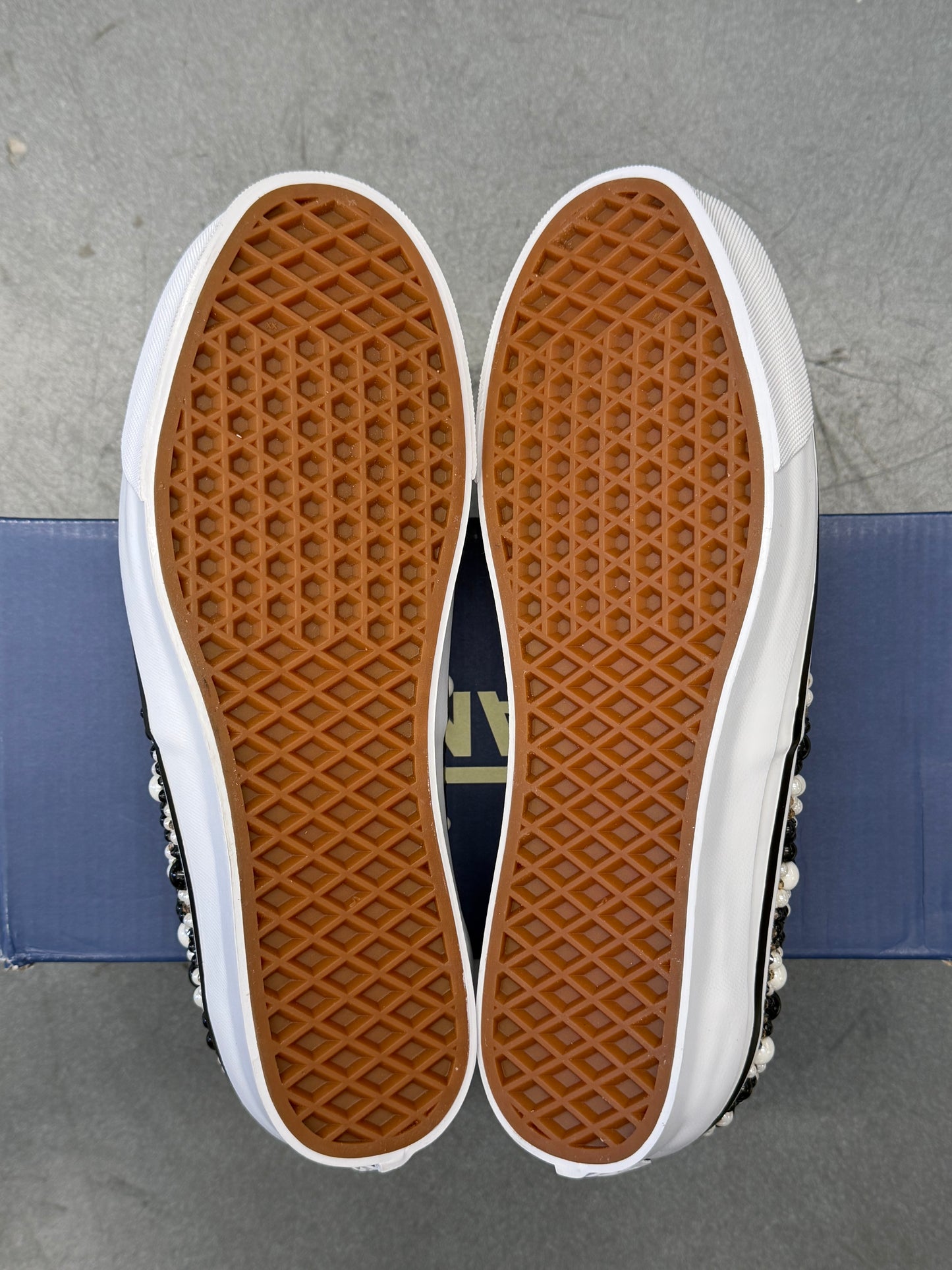 MATTIAS GOLLIN VANS AUTHENTIC LX (NEW WITH SIGNED BOX)