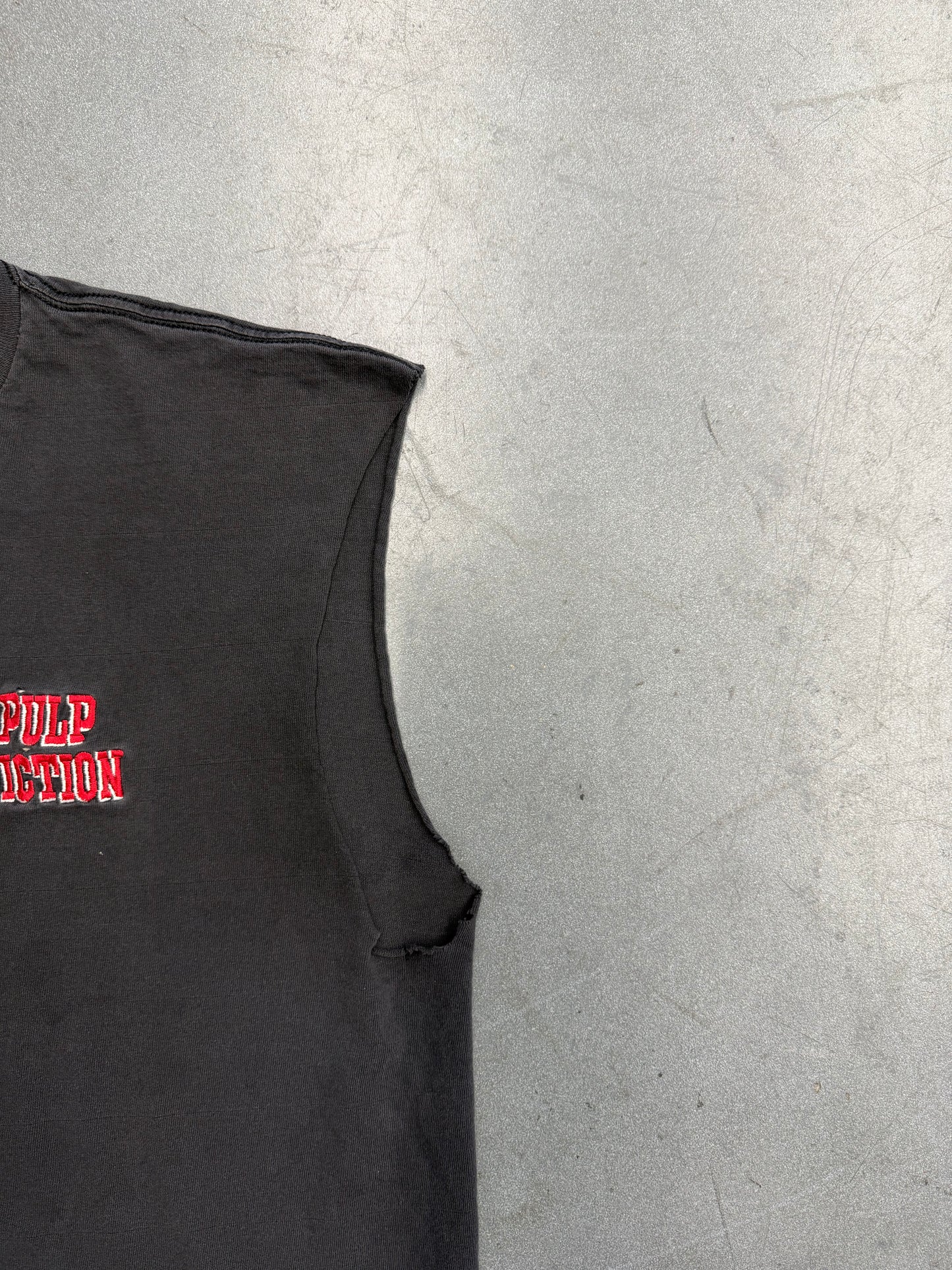 90S PULP FICTION "OH, I'M SORRY. DID I BREAK YOUR CONCENTRATION?" CUTOFF TEE (TULTEX TAG)