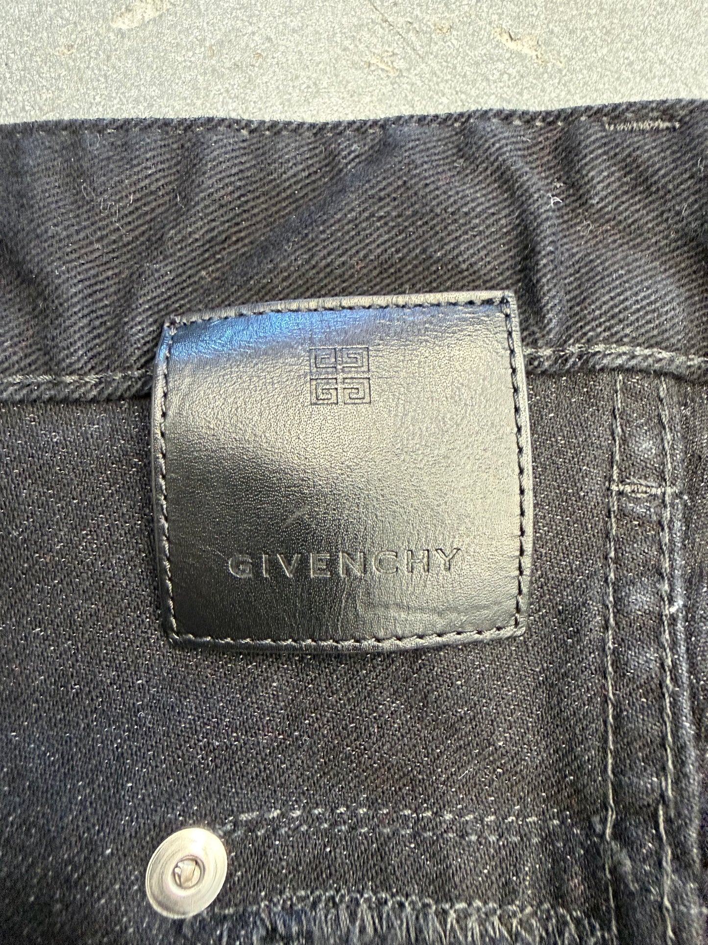 GIVENCHY 4G WIDE LEG JEANS - BLACK