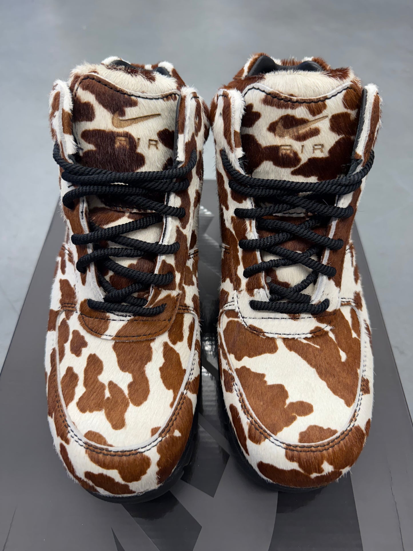 2025 SIZE 8 NIKE AIR MAX GOADOME - SAIL CACAO WOW COW PRINT PONY HAIR