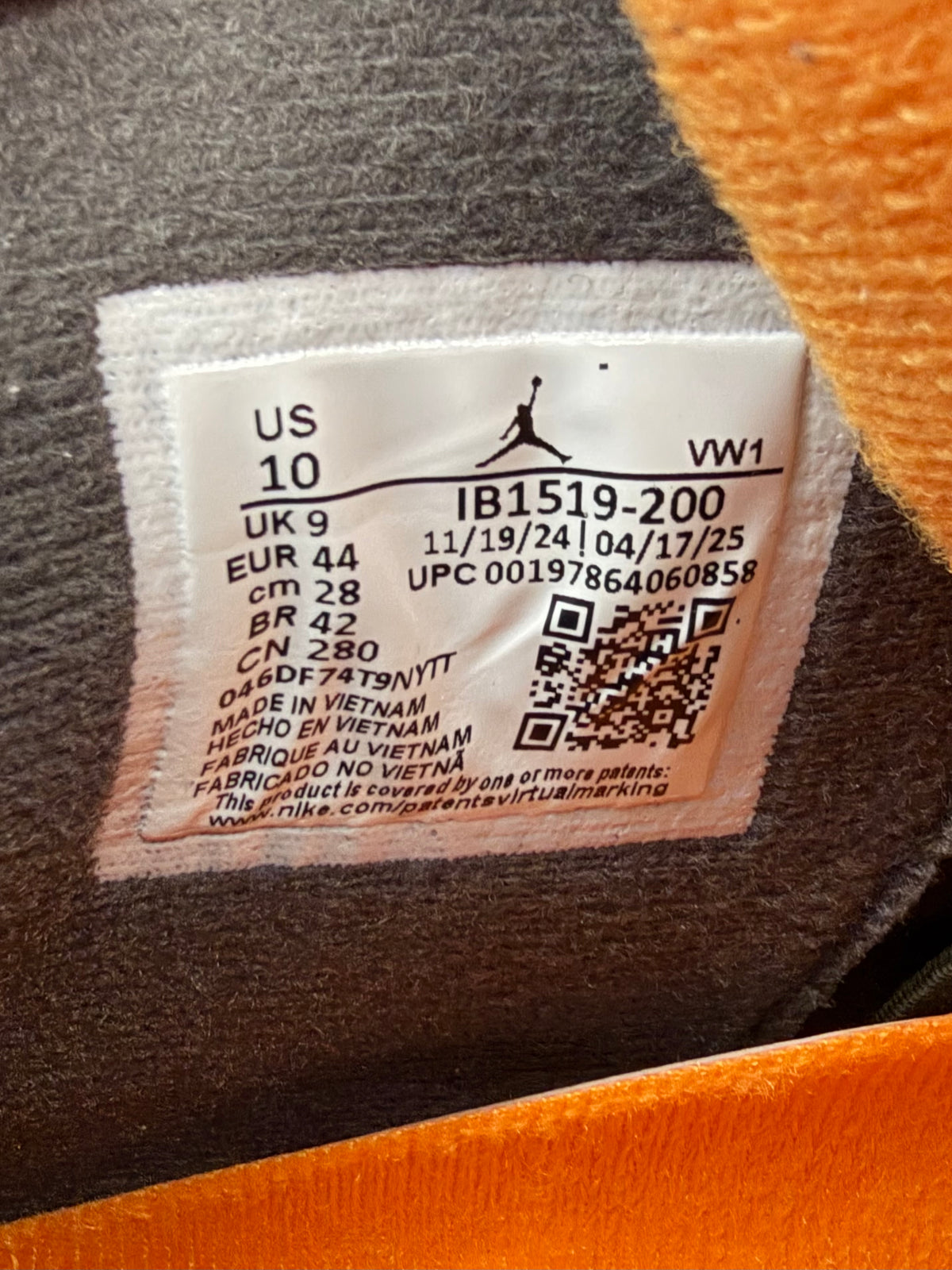 2025 AIR JORDAN 4 RETRO OG SP UNDEFEATED