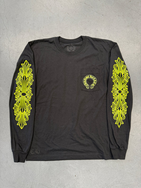 CHROME HEARTS HORSESHOE FLORAL LONG SLEEVE POCKET TEE - BLACK/NEON YELLOW