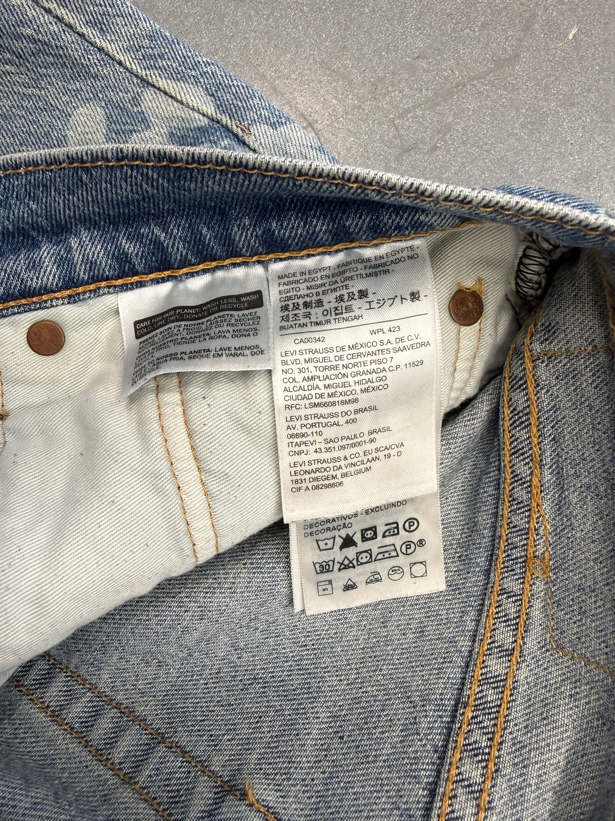 LEVIS VERDY AOP JEANS (31/32) (SILVER BACK TAB)