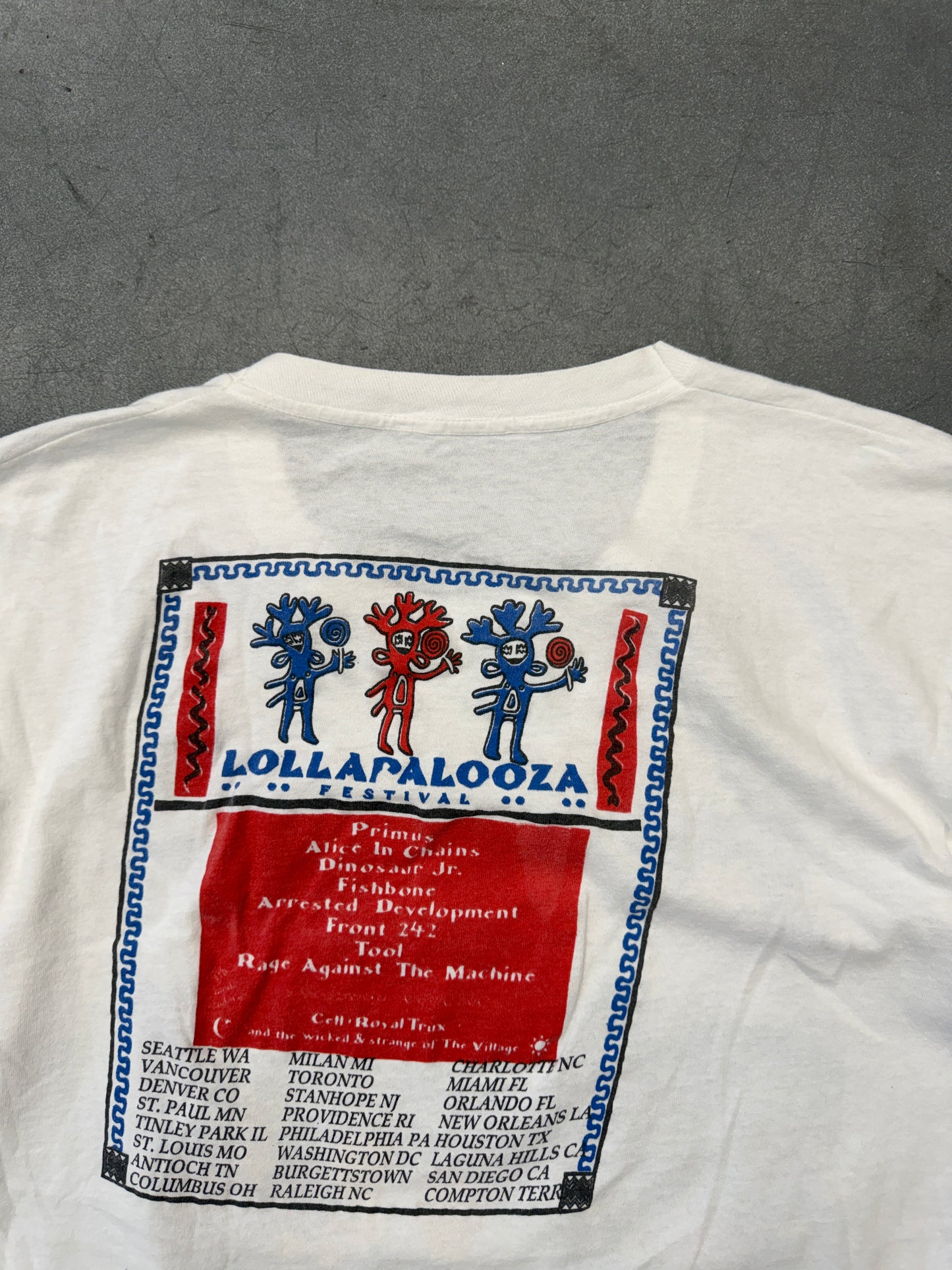 1993 LOLLAPALOOZA FESTIVAL PARKING LOT BOOTLEG TEE (PULLED TAG)