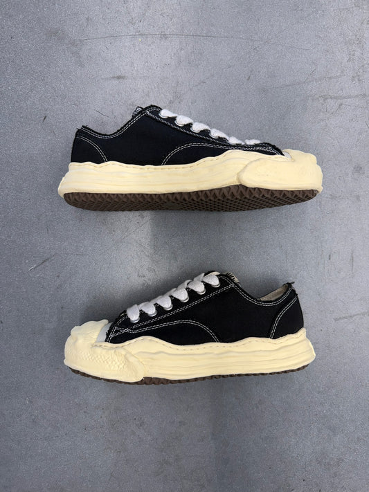 SIZE 42 MAISON MIHARA YASHURIO HANK VINTAGE SOLE CANVAS LOW