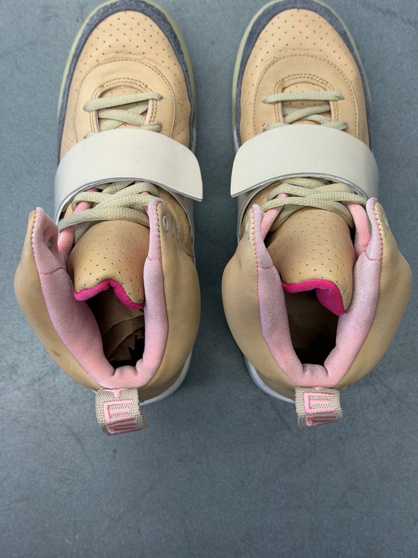 2009 NIKE AIR YEEZY - NET TAN (REP BOX)