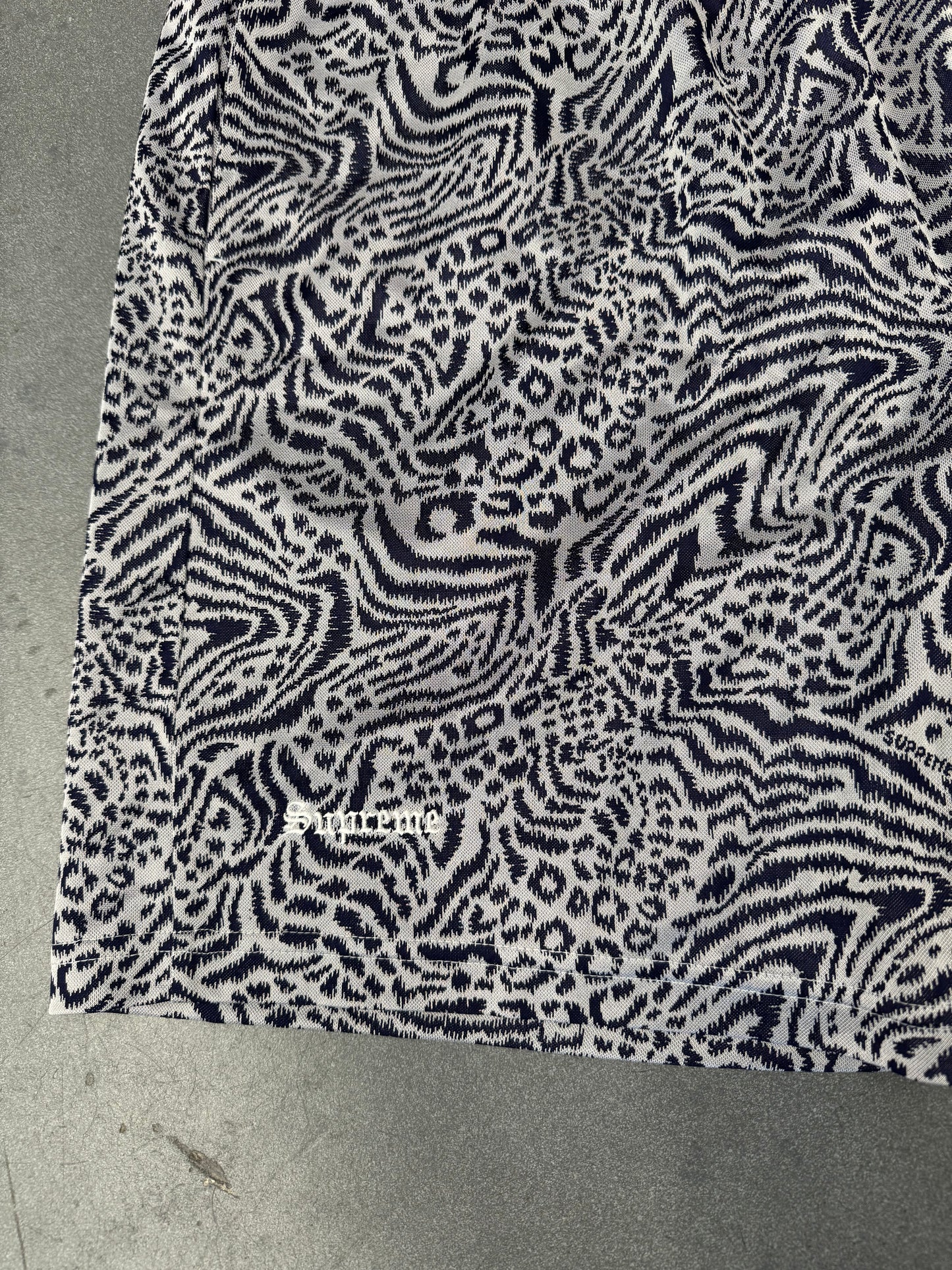 SS23 SUPREME UMBRO JACQUARD ANIMAL PRINT SOCCER SHORT - NAVY
