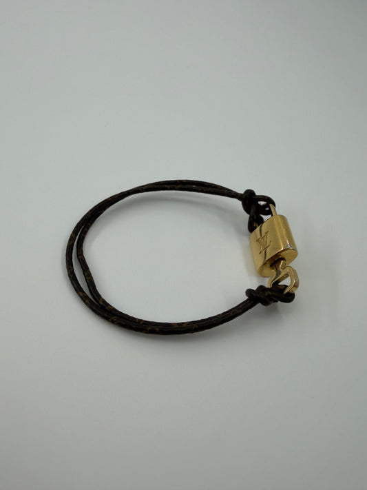 LOUIS VUITTON MONOGRAM LOCK IT AGAIN BRACELET