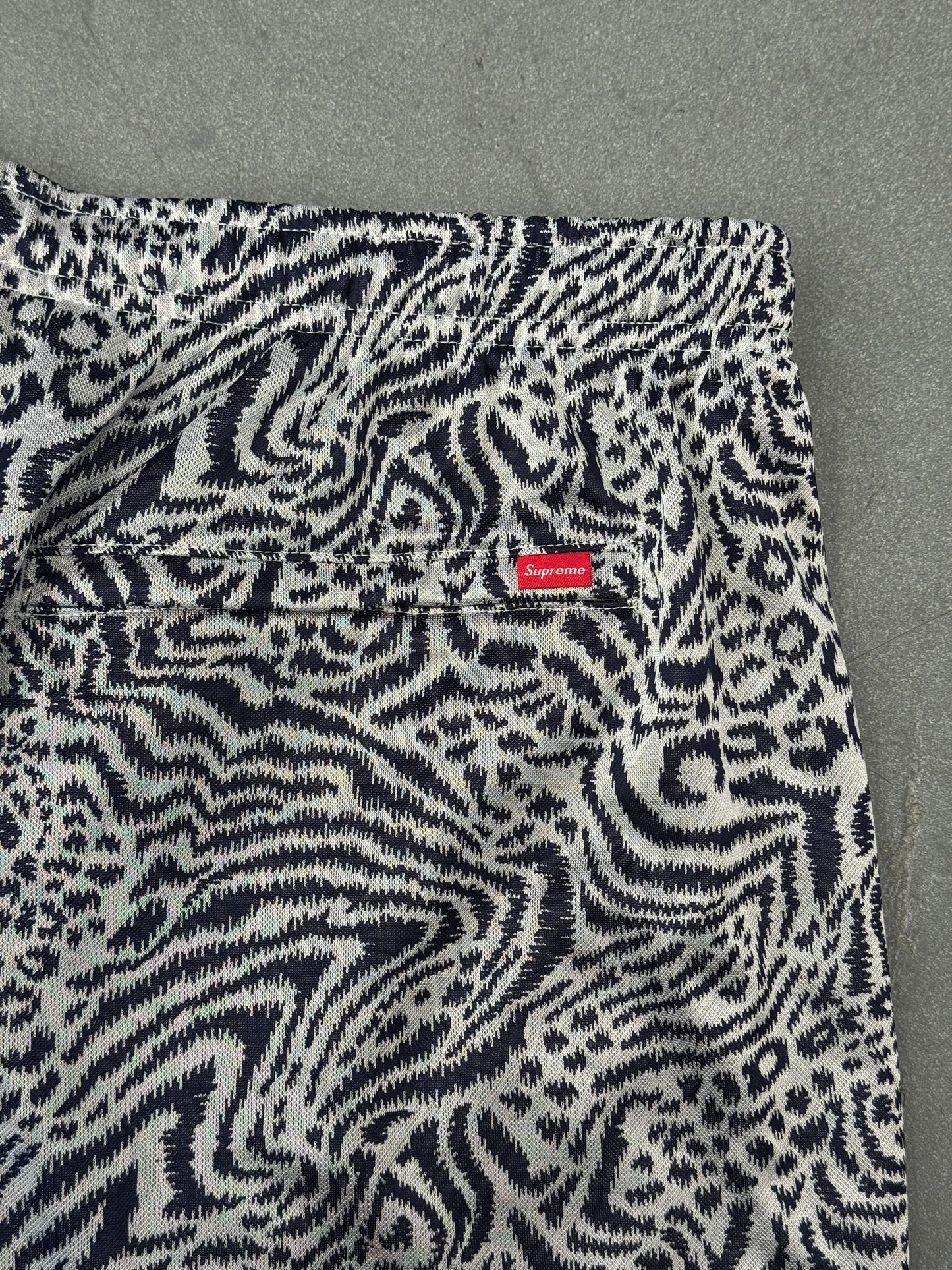 SS23 SUPREME UMBRO JACQUARD ANIMAL PRINT SOCCER SHORT - NAVY