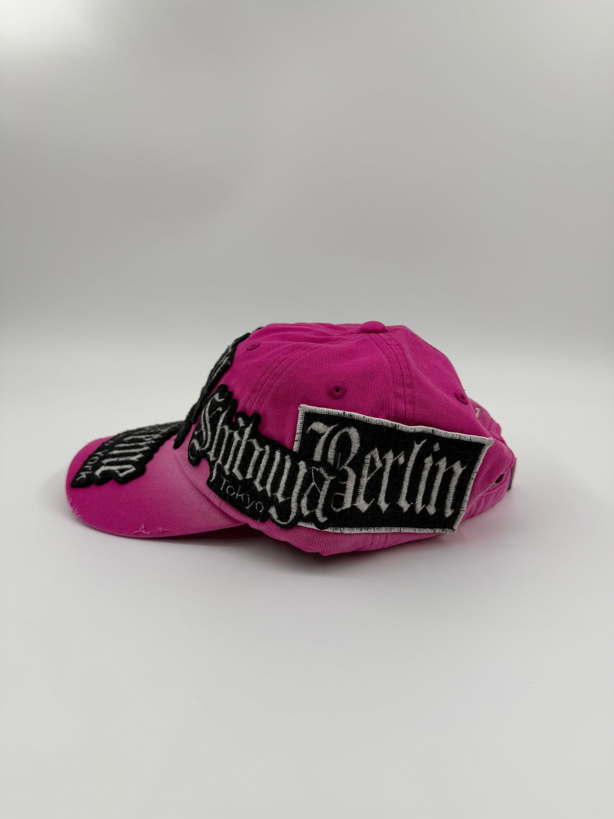 SS26 SUPREME CITY PATCHES 6-PANEL HAT - PINK