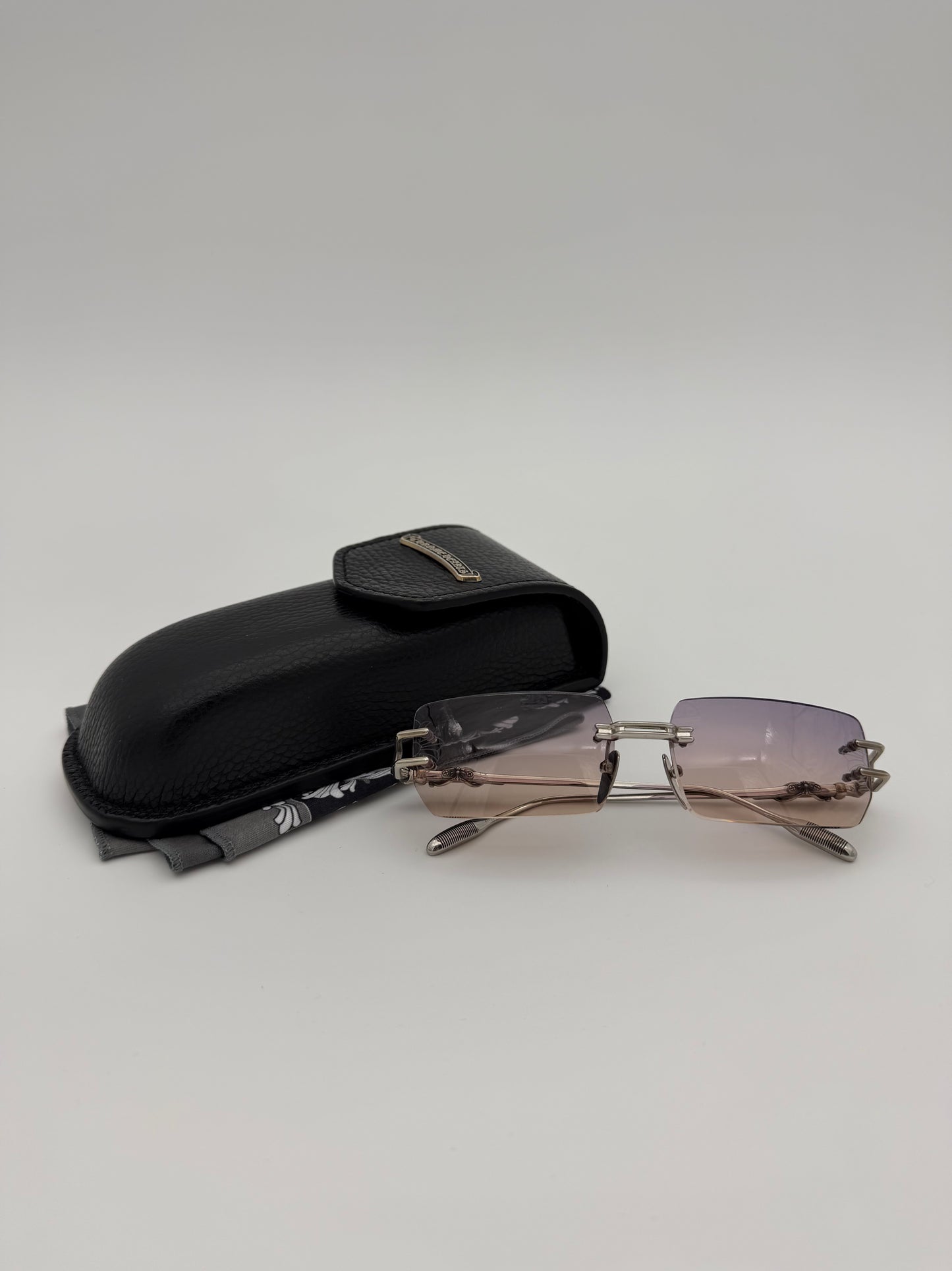 CHROME HEARTS LORDIE FRAMELESS PURPLE-LENS SUNGLASSES (WITH CASE AND CLOTH)