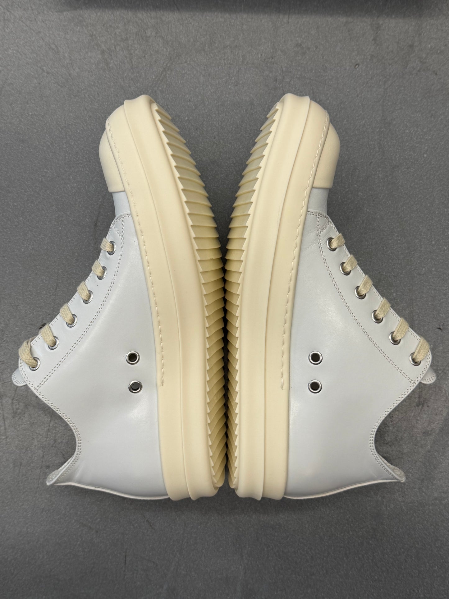 RICK OWENS LEATHER RAMONES LOW-TOP SNEAKERS - CHALK WHITE