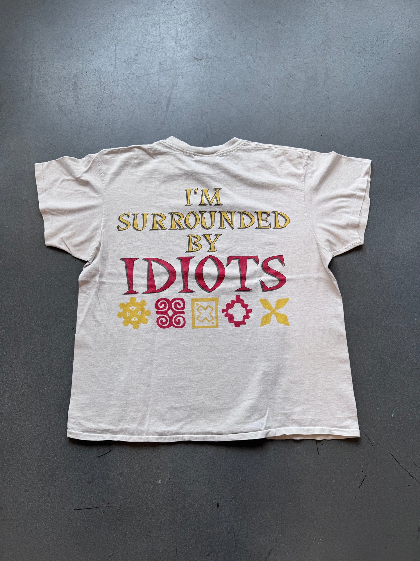 90'S THE LION KING SCAR IM SURROUNDED BY IDIOTS DISTRESSED TEE (DISNEY DESIGNS TAG)