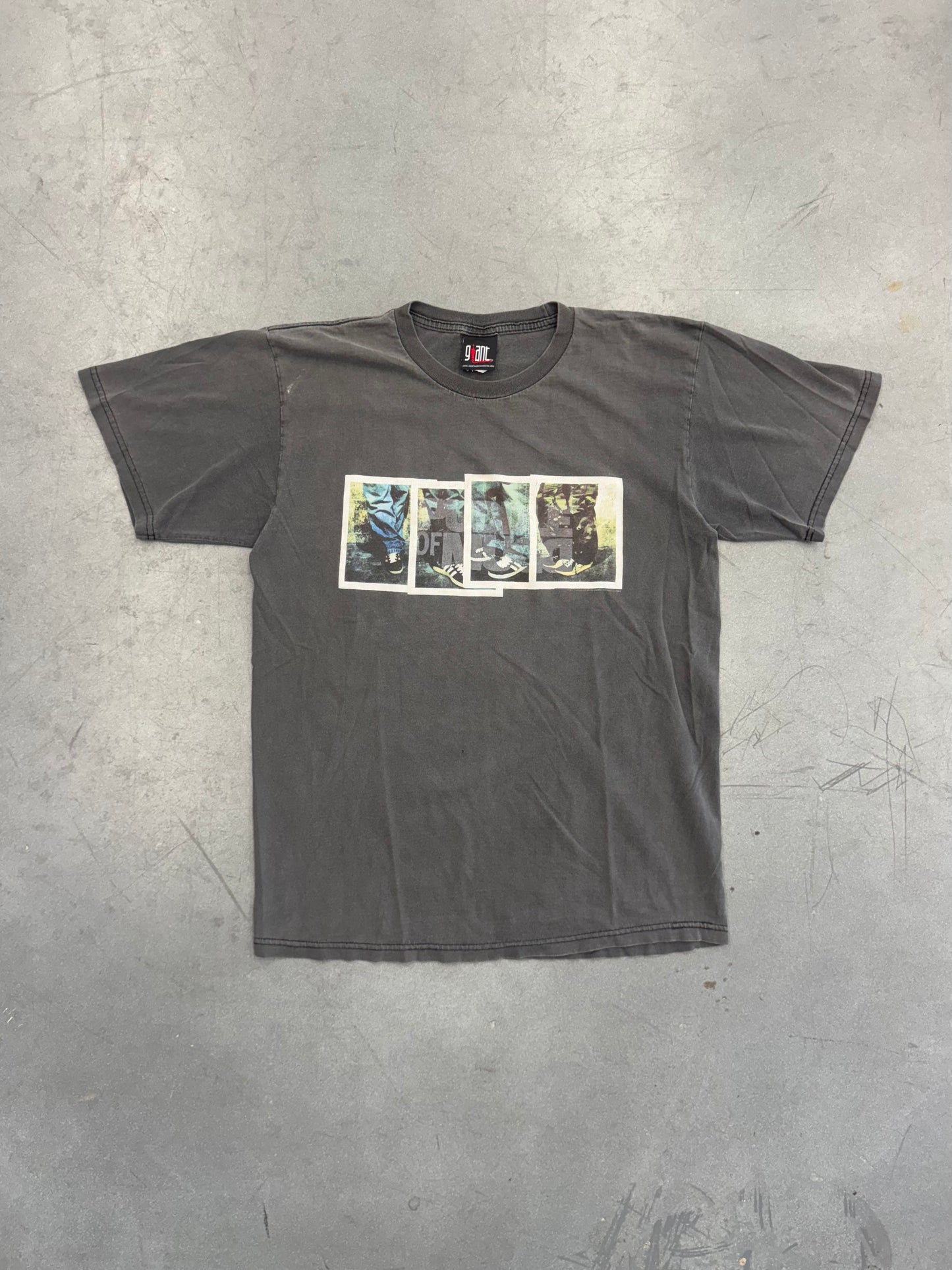 2001 PUDDLE OF MUDD BAND TEE (GIANT TAG)