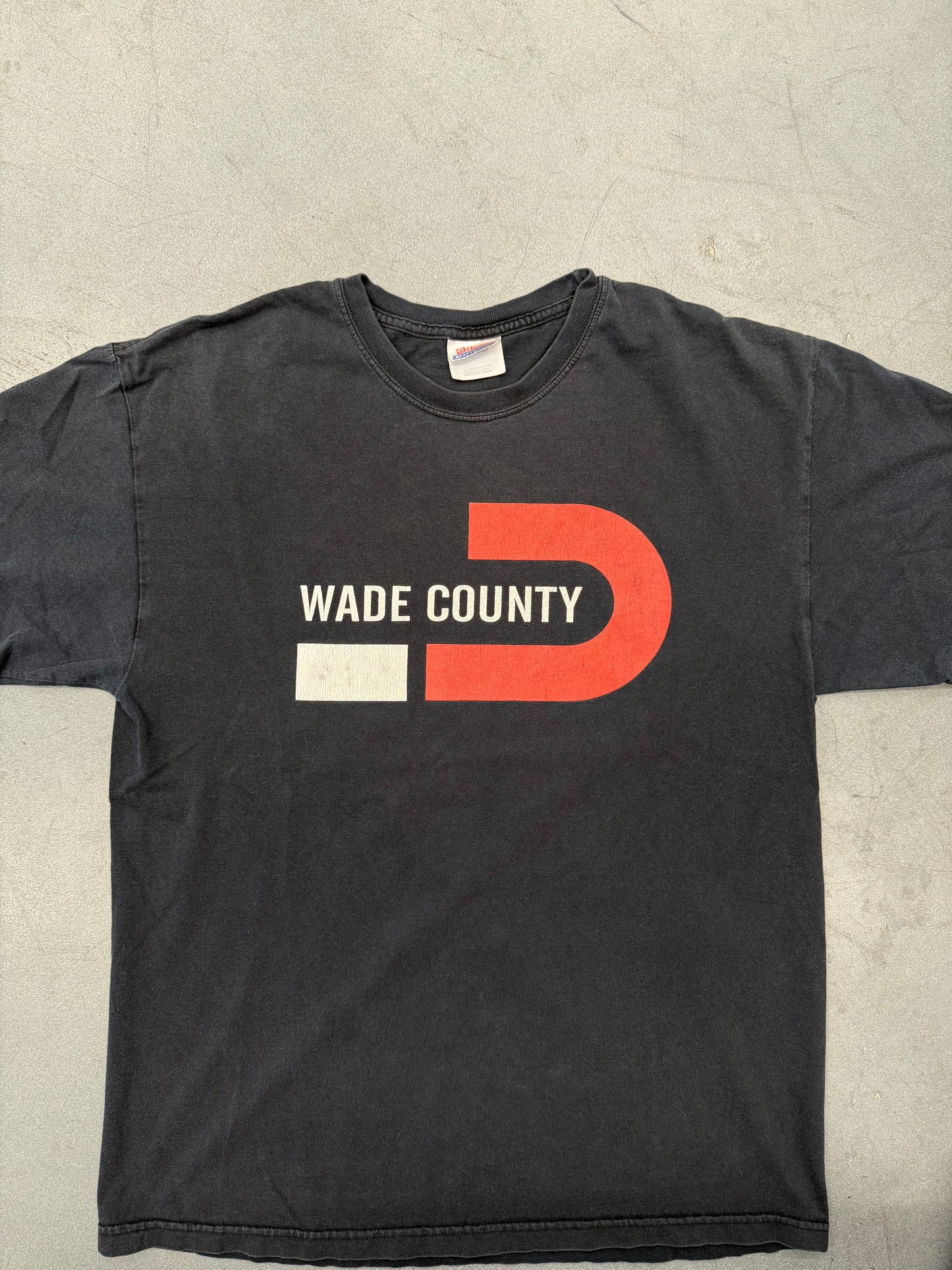 WADE COUNTY TEE (HANES HEAVYWEIGHT TAG)