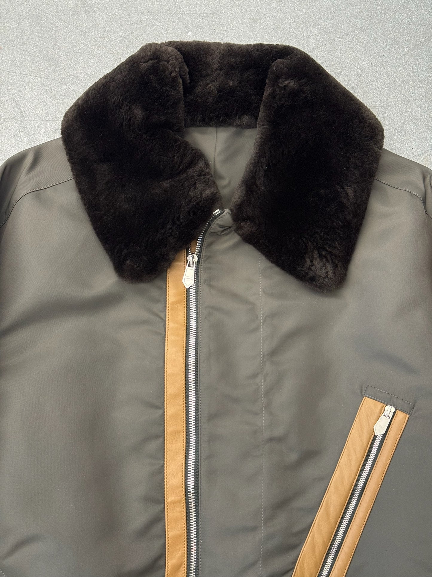 HERMES OFF-CENTER FULL-ZIP JACKET WITH BROWN LEATHER