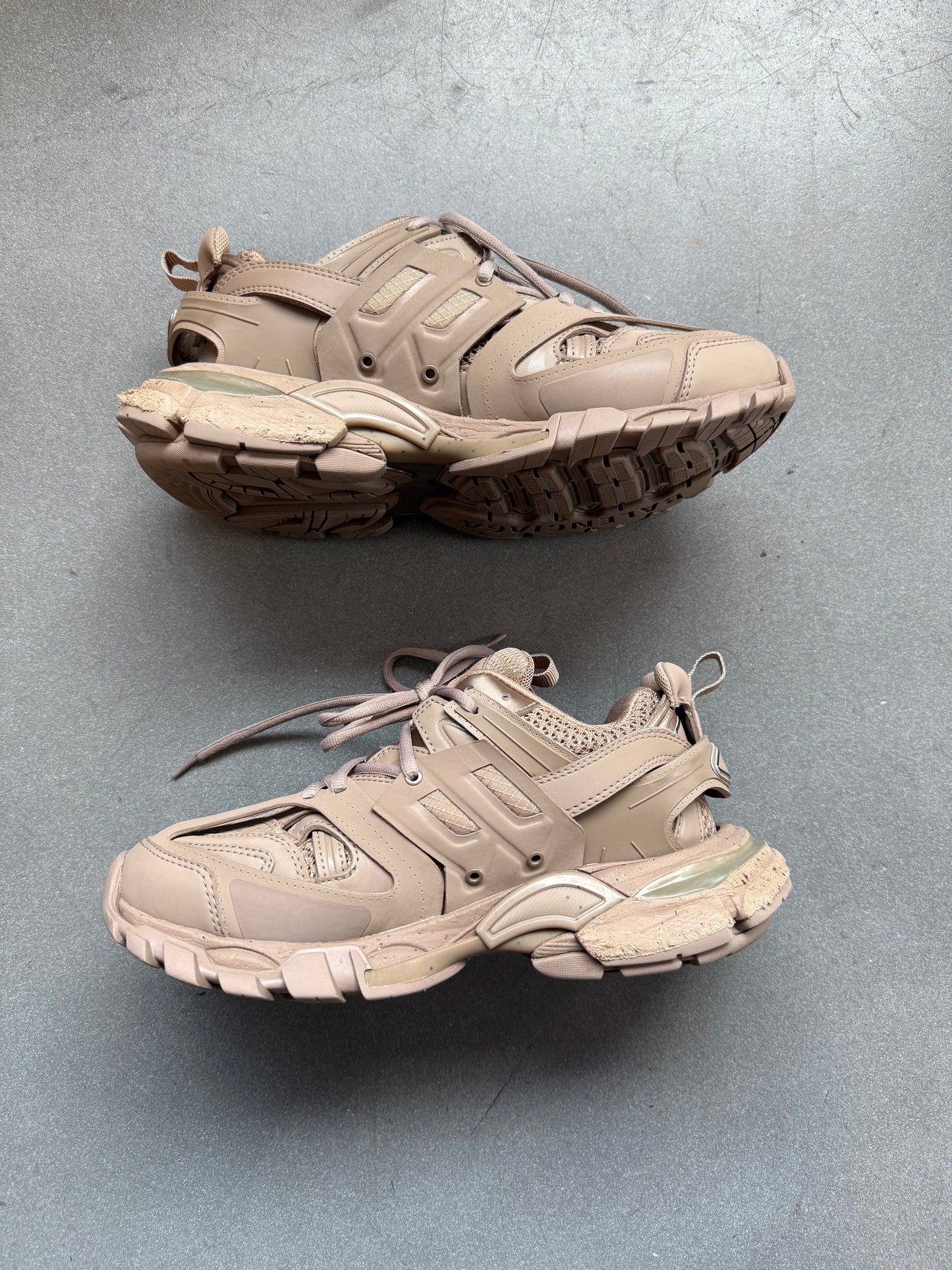 SIZE 37 BALENCIAGA WOMEN'S TRACK SNEAKER RECYCLED SOLE  "BEIGE" (PRE-OWNED NO BOX)