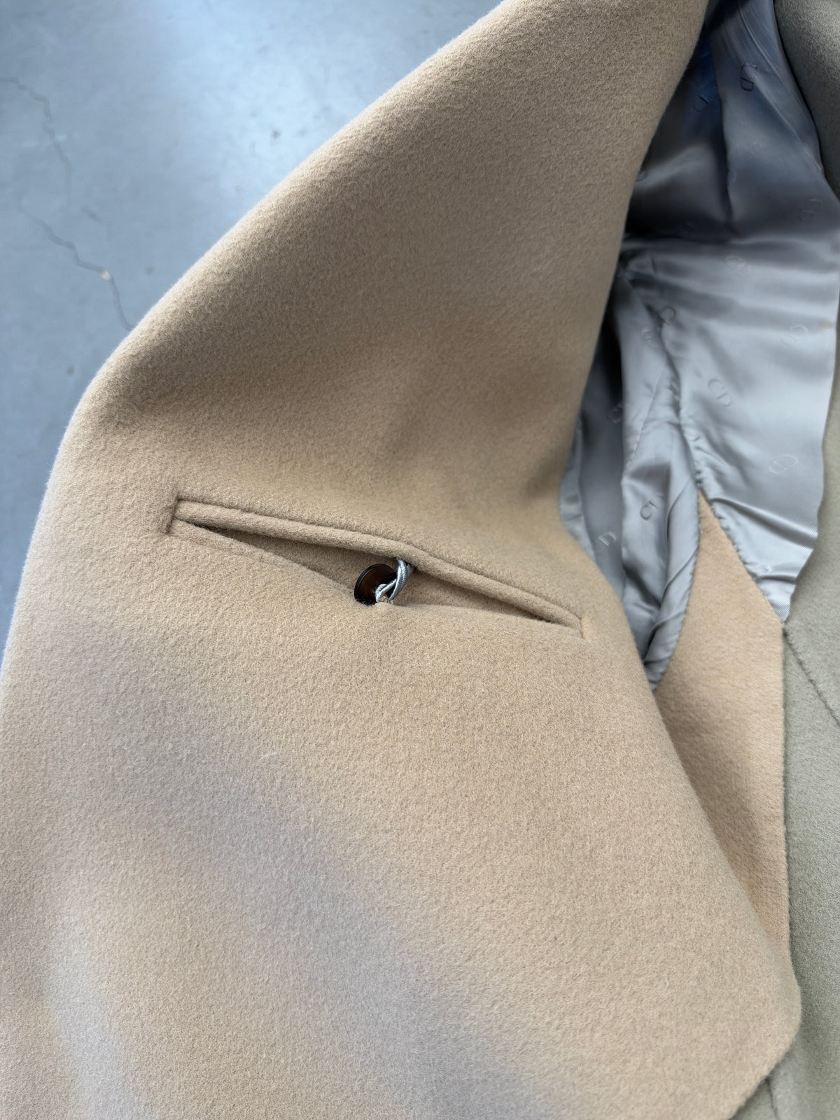 90S CHRISTIAN DIOR WOOL TRENCH COAT