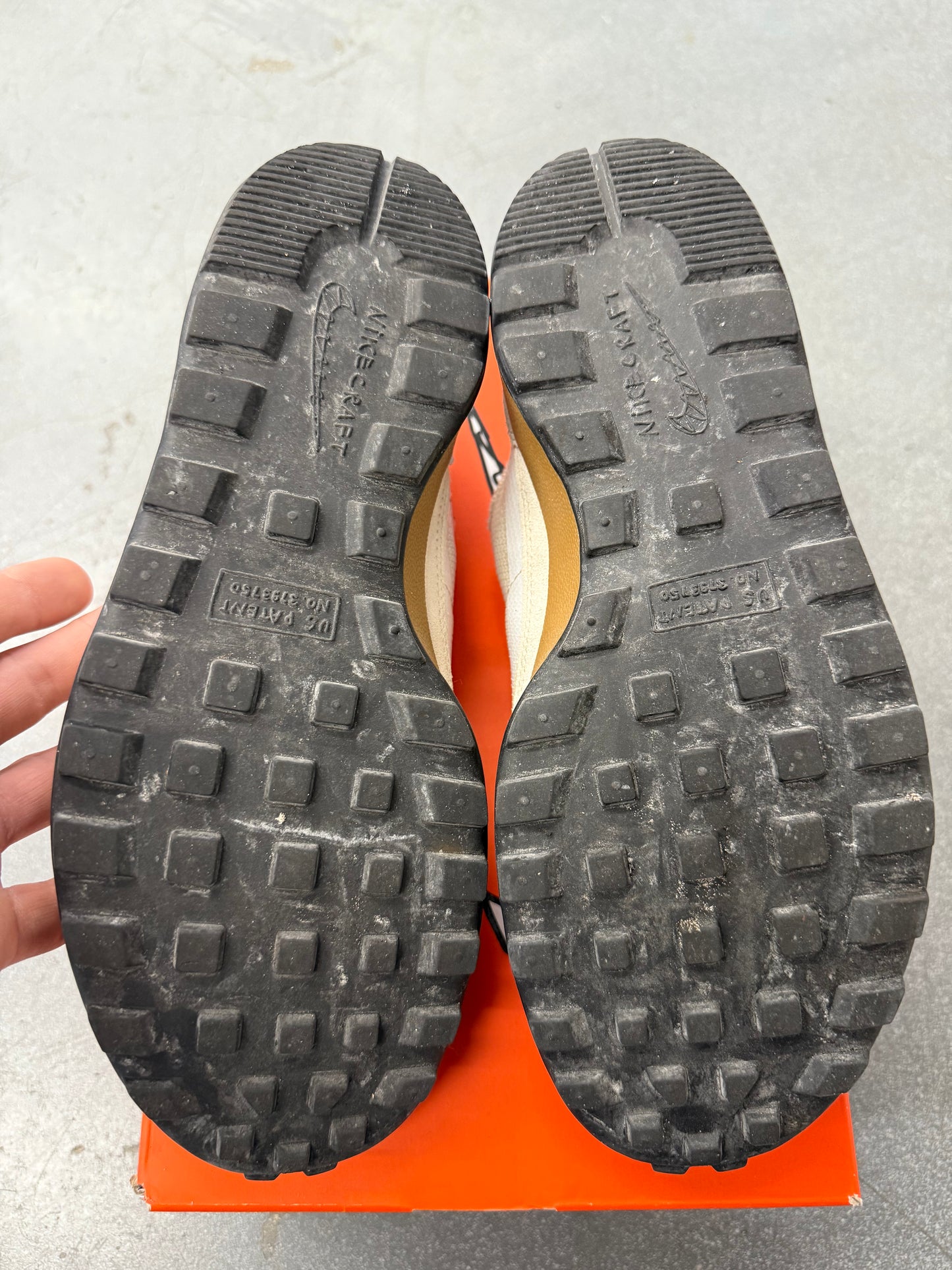 2022 SIZE 8 NIKE TOM SACHS GENERAL PURPOSE SHOE (PRE-OWNED WITH BOX)