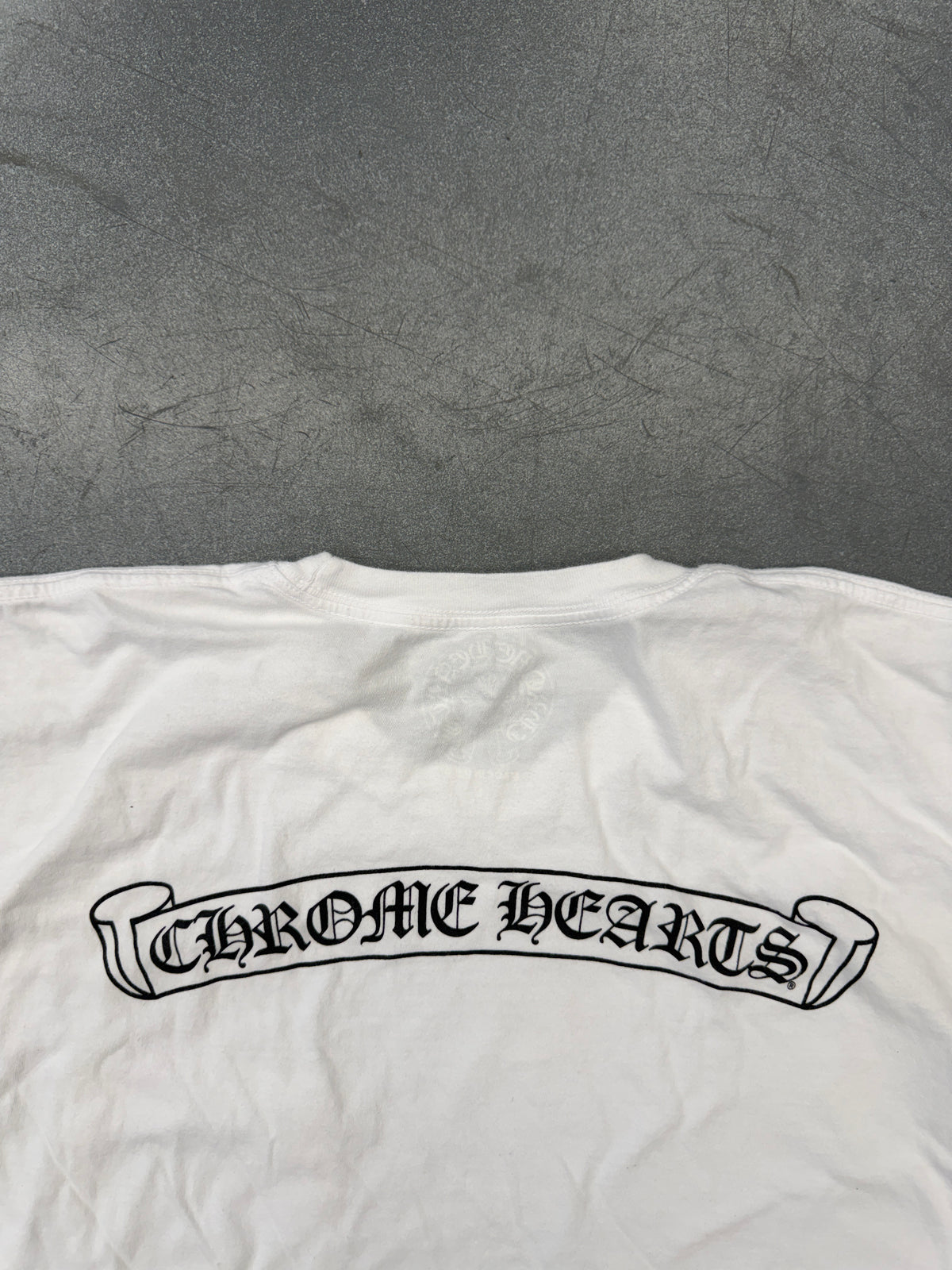 CHROME HEARTS SCROLL POCKET TEE - WHITE